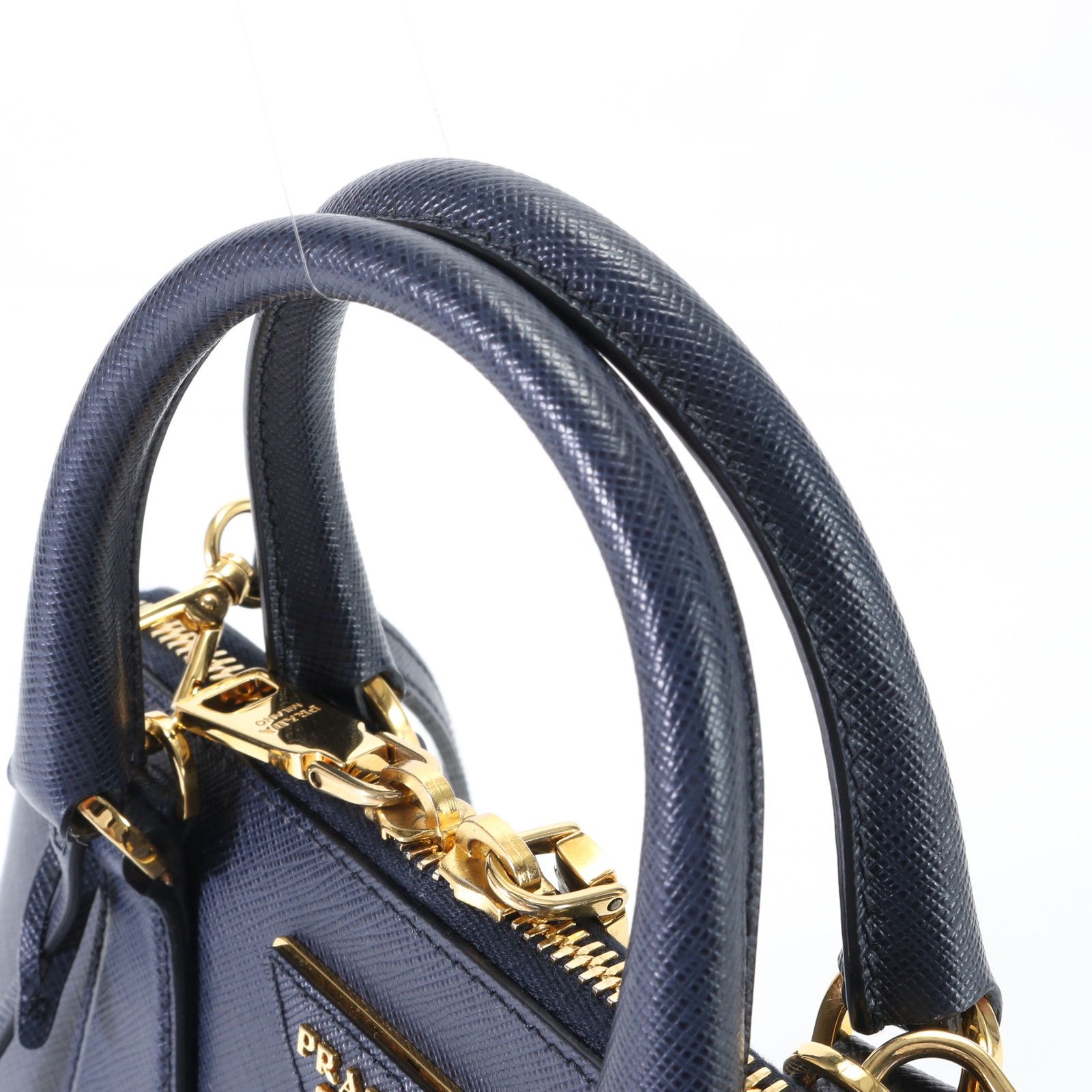 未使用 プラダ サフィアーノ レザー 2WAY ショルダーバッグ 斜め掛け  