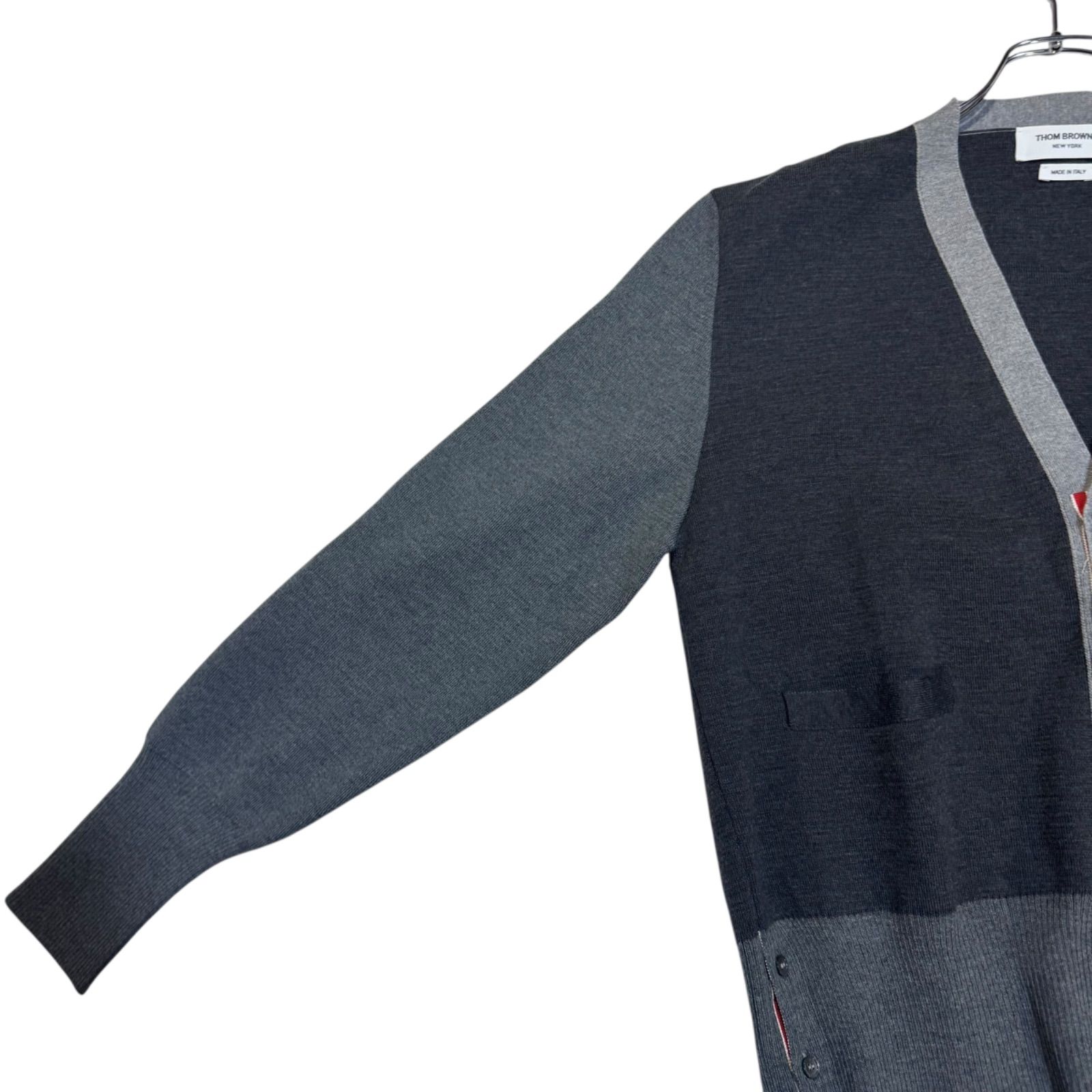 新品未使用 THOM BROWNE ノースリーブカーディガン グレーサイズ3 5601000664275278_01_6712w.jpeg