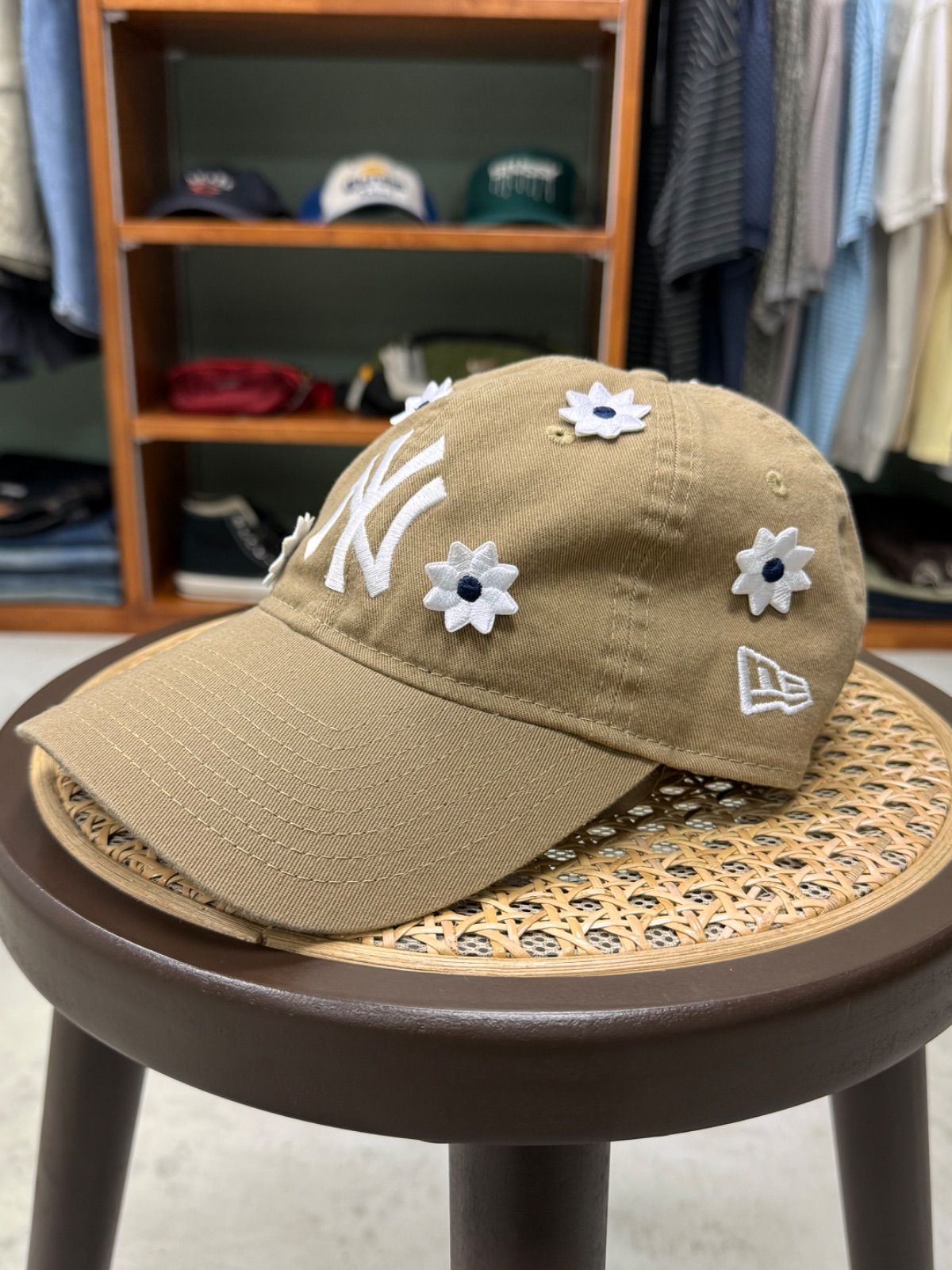 Nick Gear vega flower cap NEW ERA キャップ New Era × NICK GEAR VEGA STORE Flower Cap - メルカリ