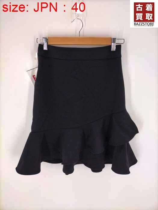 ヨーコチャン YOKO CHAN アシンメトリックペプラムスカート　ホワイト ヨーコチャン YOKO CHAN 22AW アシンメトリックペプラムスカート
