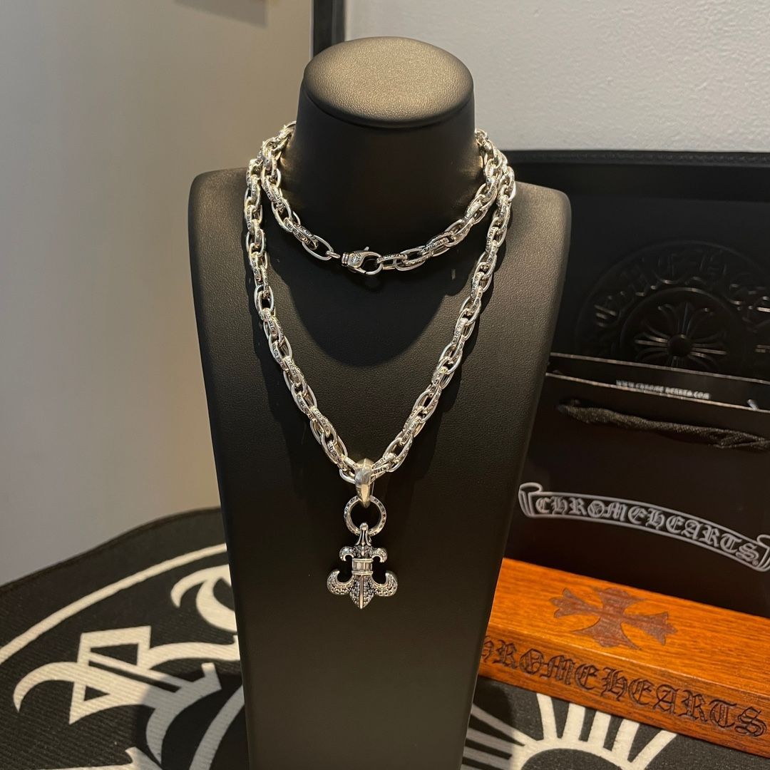 クロムハーツ フレア ネックレス クロムハーツ BSフレア ネックレス