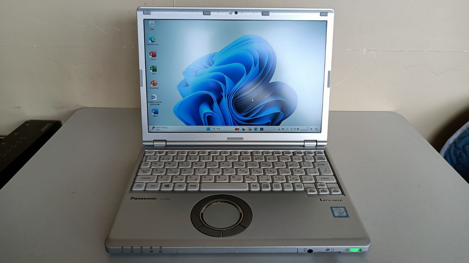 ノートパソコン panasonic CF-SZ6 第七世代 安い Core i5 SSD 256G
