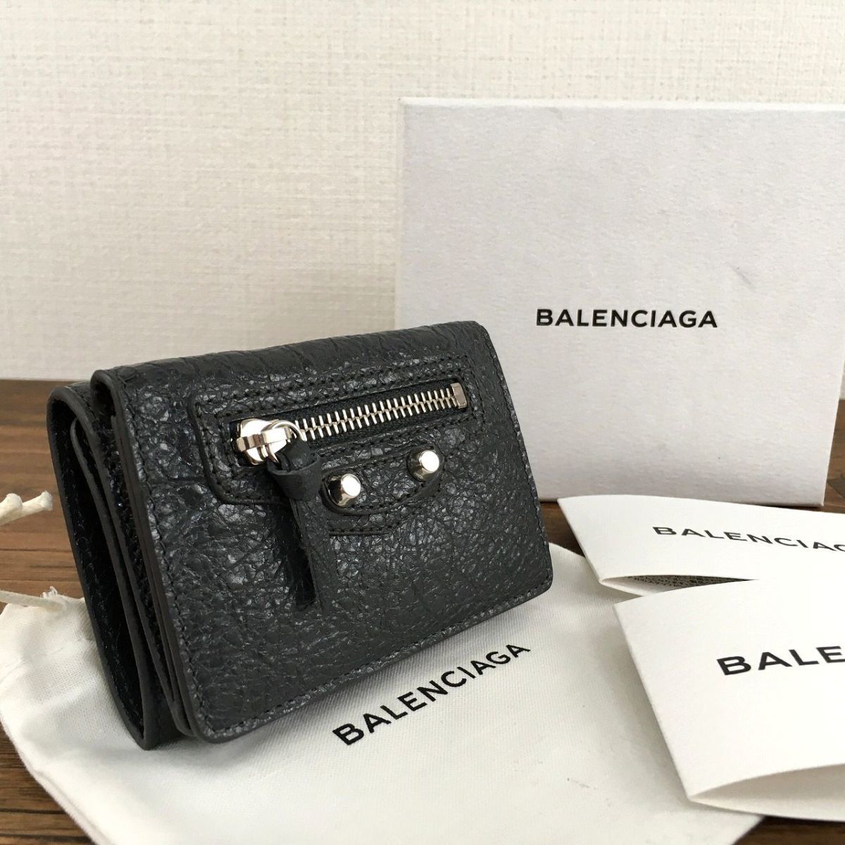 30%OFF SALE セール 未使用品 BALENCIAGA コンパクトウォレット 26