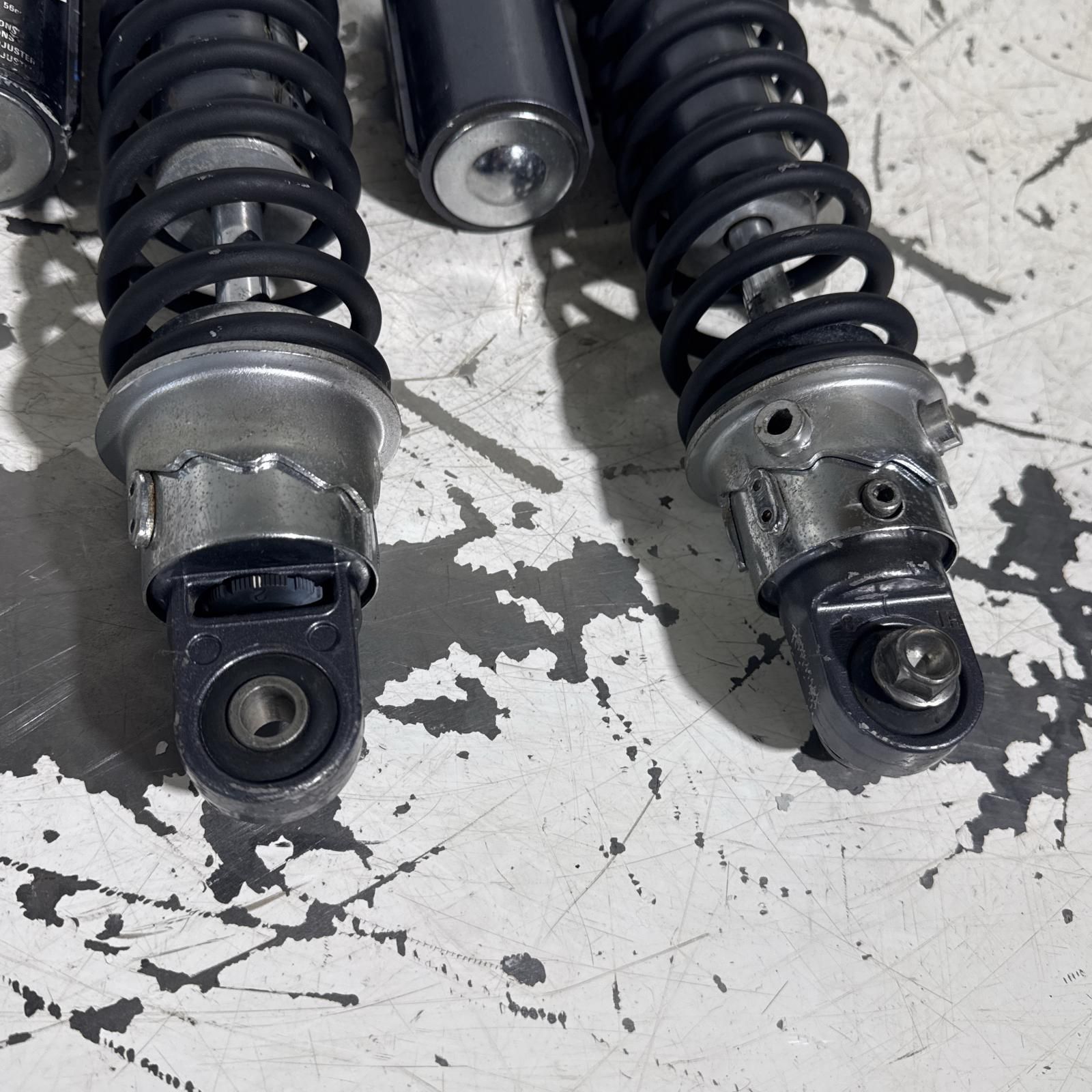 リアサスペンション カワサキ