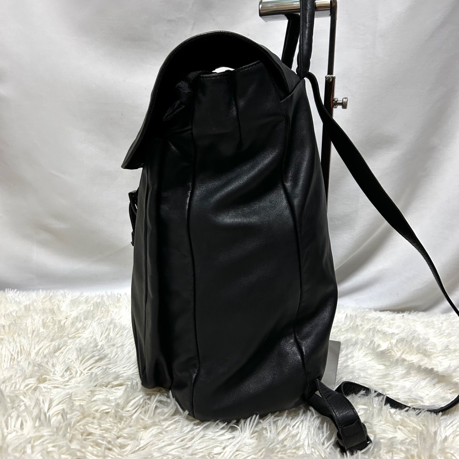 美品 GIORGIO ARMANI ジョルジオアルマーニ レザー リュック ブラック 