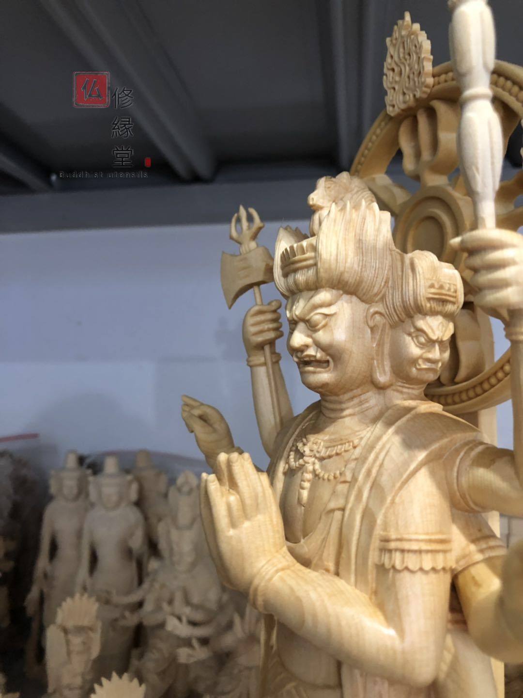 修縁堂】最高級 木彫り 仏像 三宝荒神立像 一刀彫 天然木檜材 彫刻 