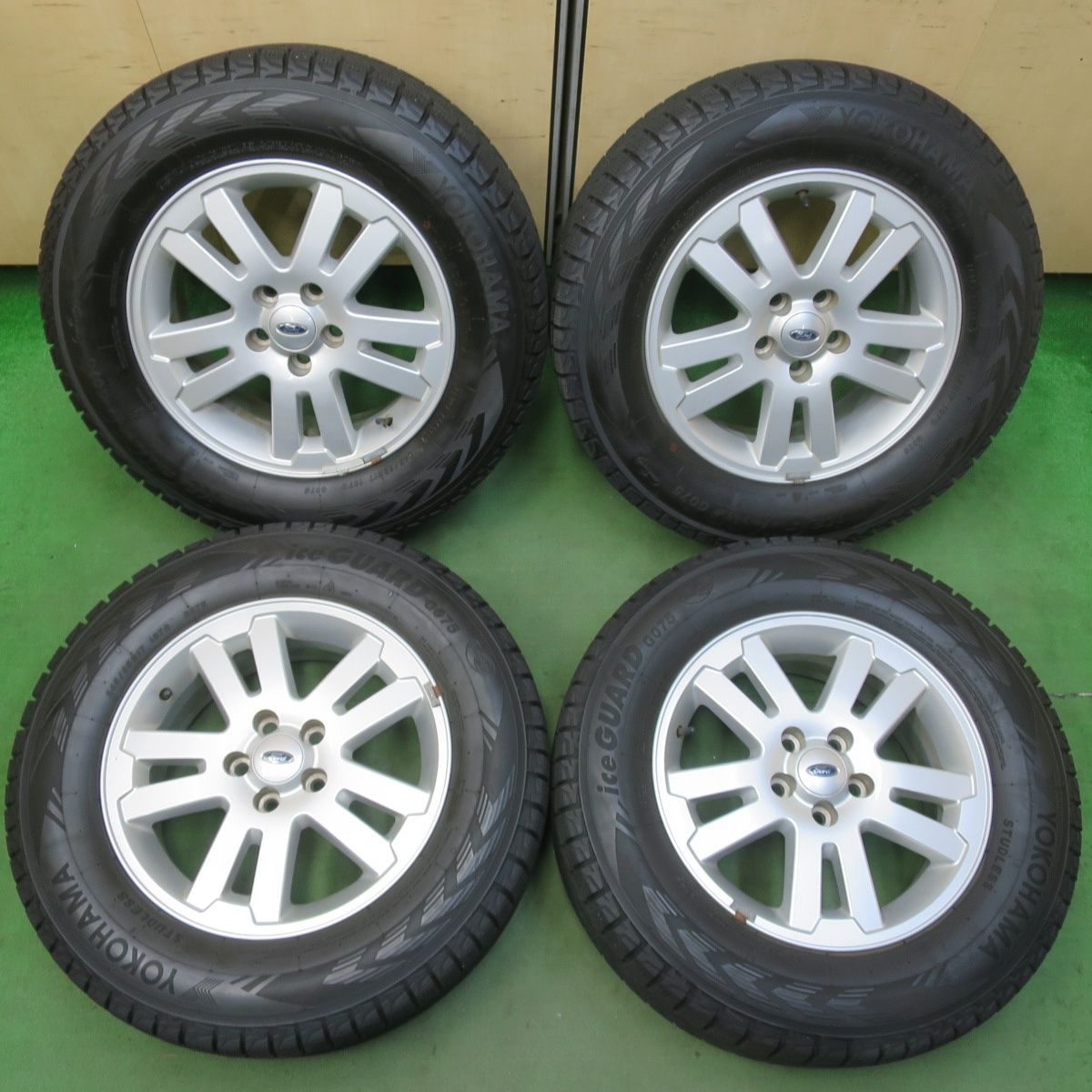 バリ溝 キレイ 9.5分 Ford フォード エクスプローラー 純正 245|65R17 スタッドレス ヨコハマ アイスガード G075 17インチ PCD114.3|5H 5101708イス