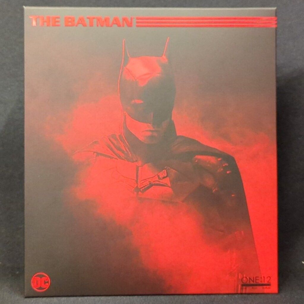 MEZCO ONE 12 THE BATMAN