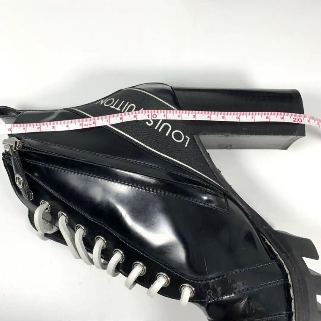 ブラック ブーツ