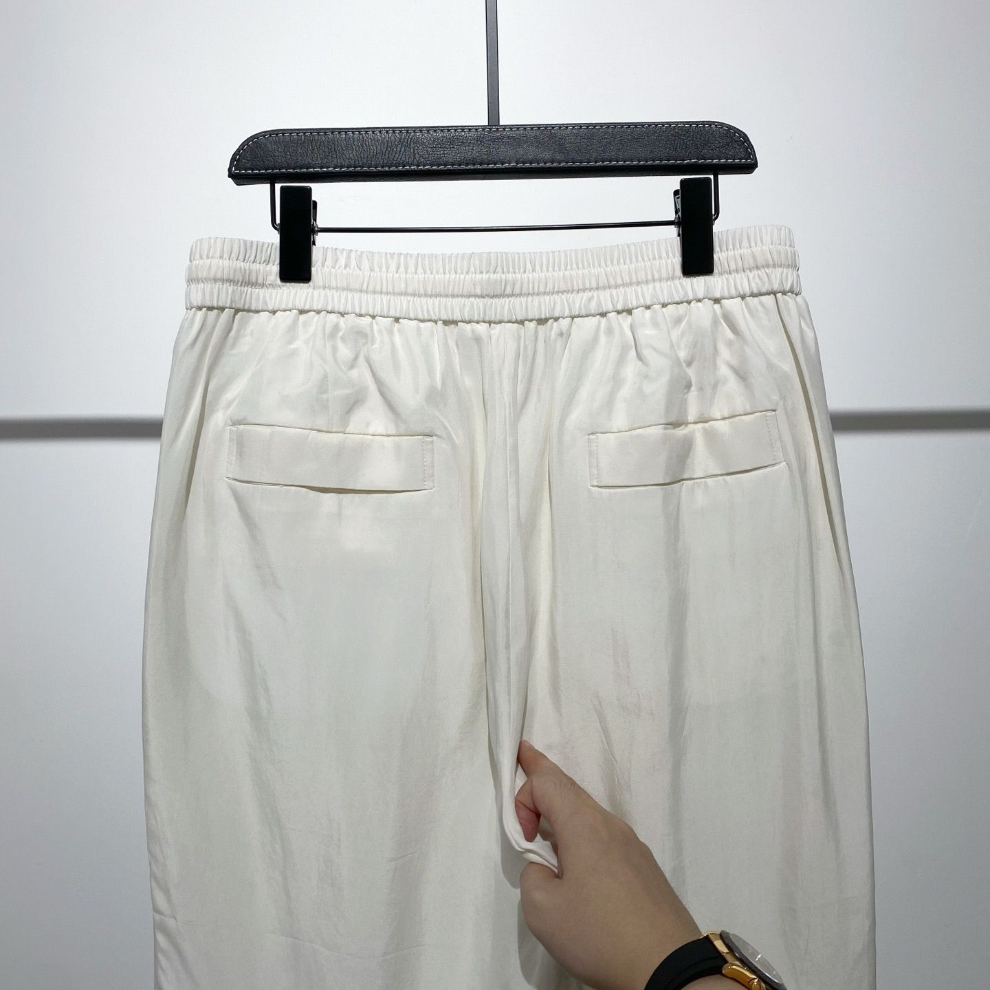 新品未使用　ロロピアーナ　パンツ　白　40 レディス パンツ＆ショーツ | Loro Piana