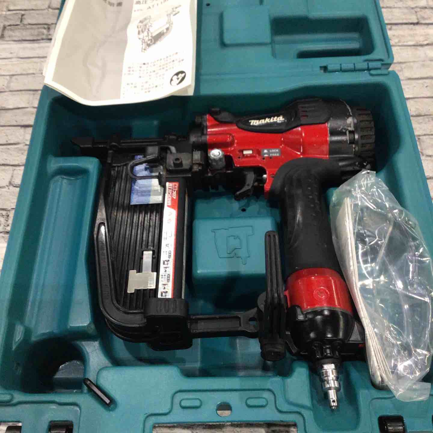 マキタ makita 高圧フロアタッカ AT1150HA 川口店