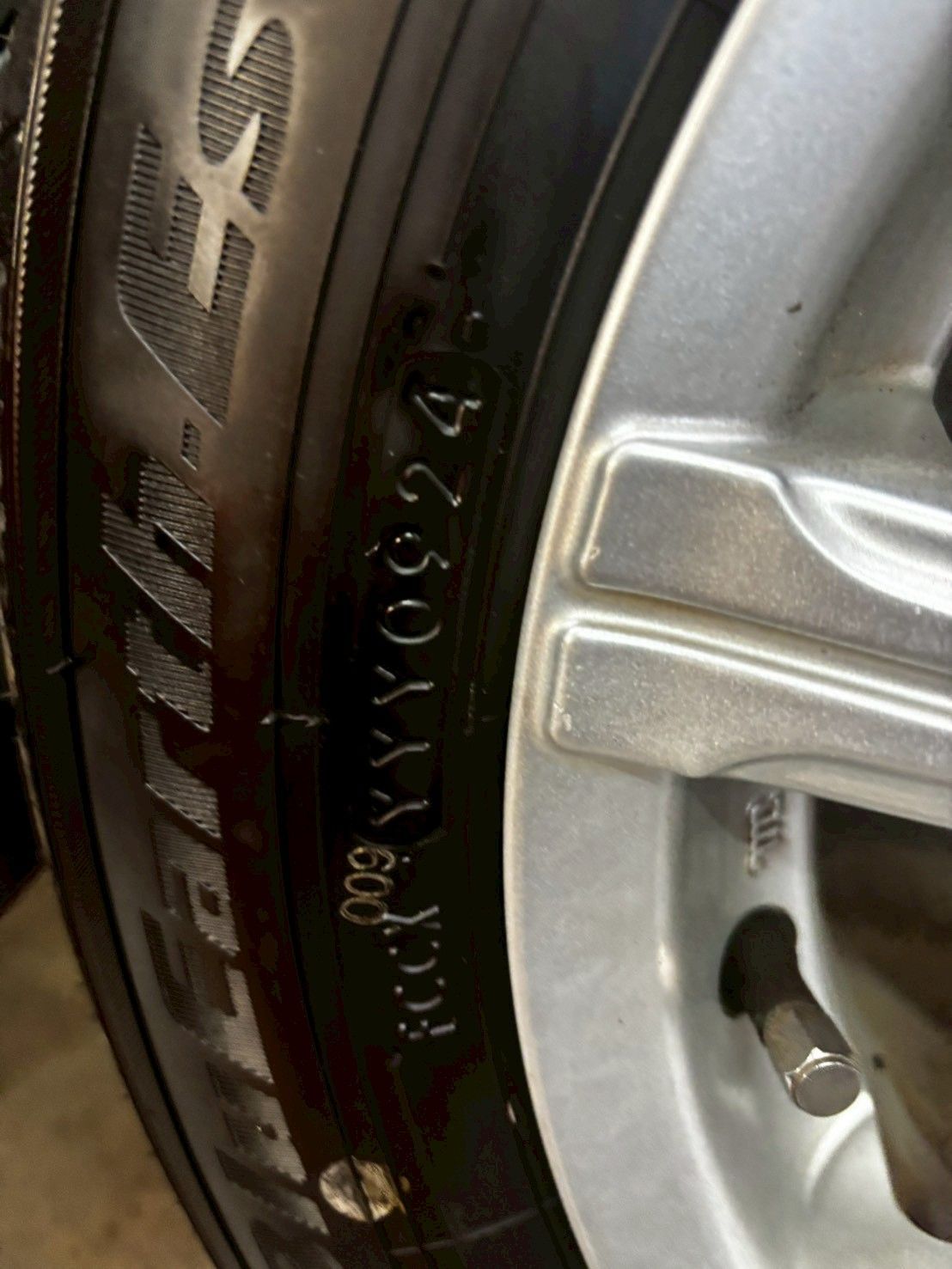 モーダ ノーマルタイヤ