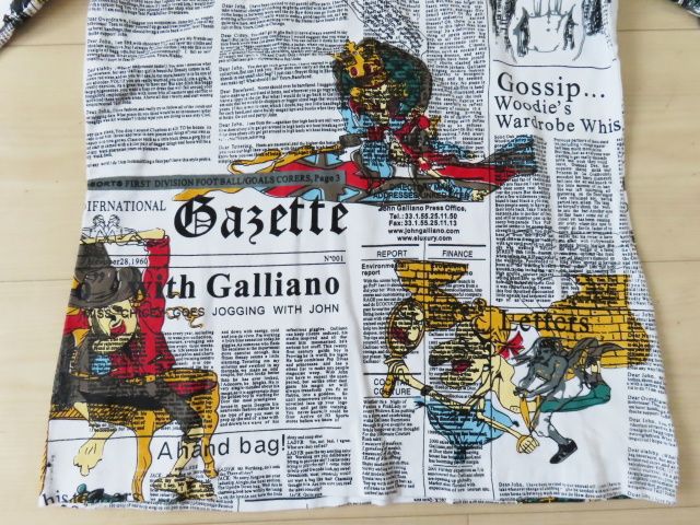 JOHN GALLIANO 総柄　ロンT K10 美品 John Galliano ジョンガリアーノ ニュースペーパー 総