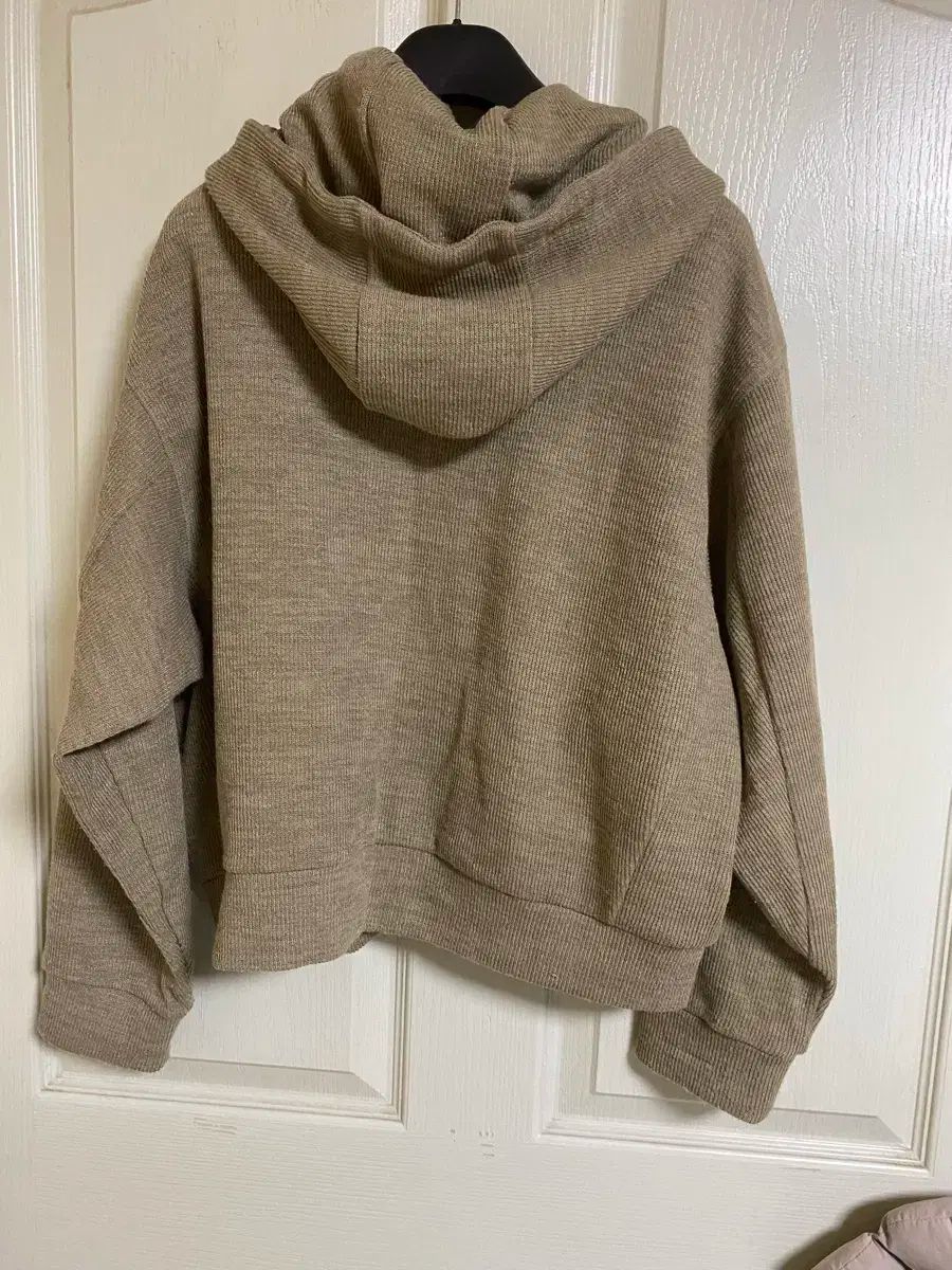 サースデーアイランド フードアウター