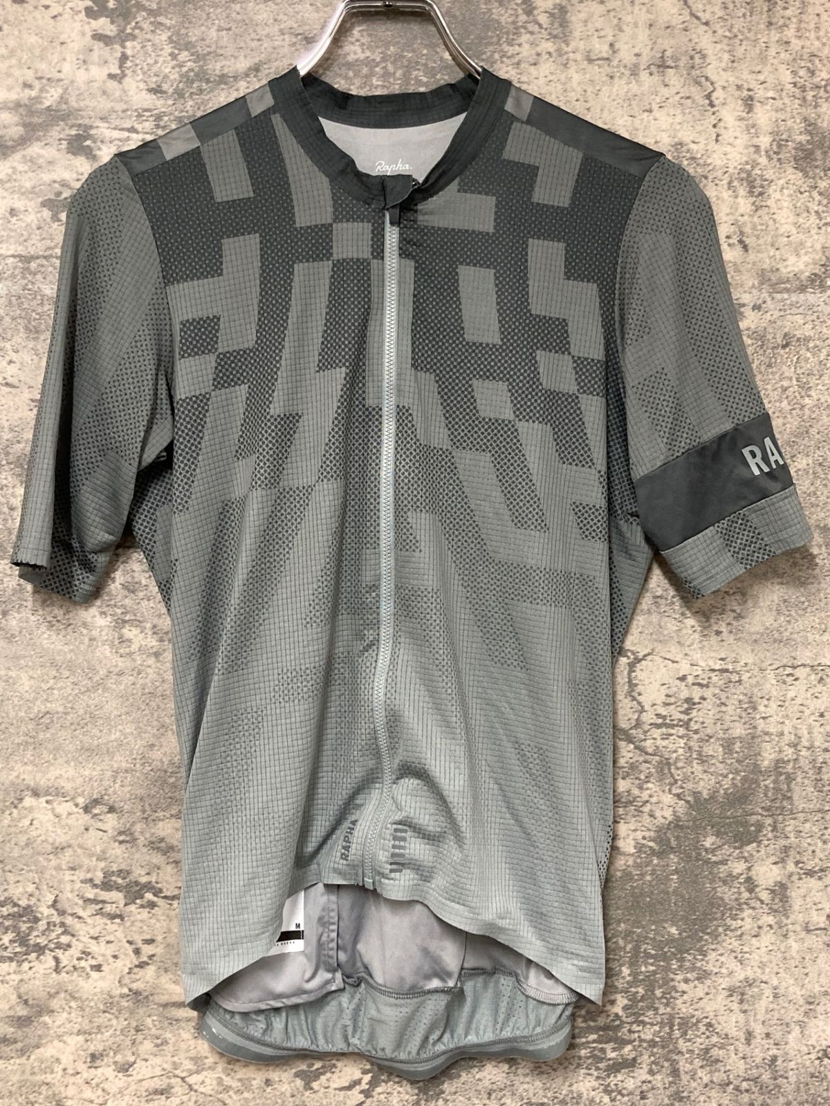 IX925 ラファ Rapha PRO TEAM FLYWEIGHT JERSEY AERO BLOCK 半袖 サイクルジャージ グレー M