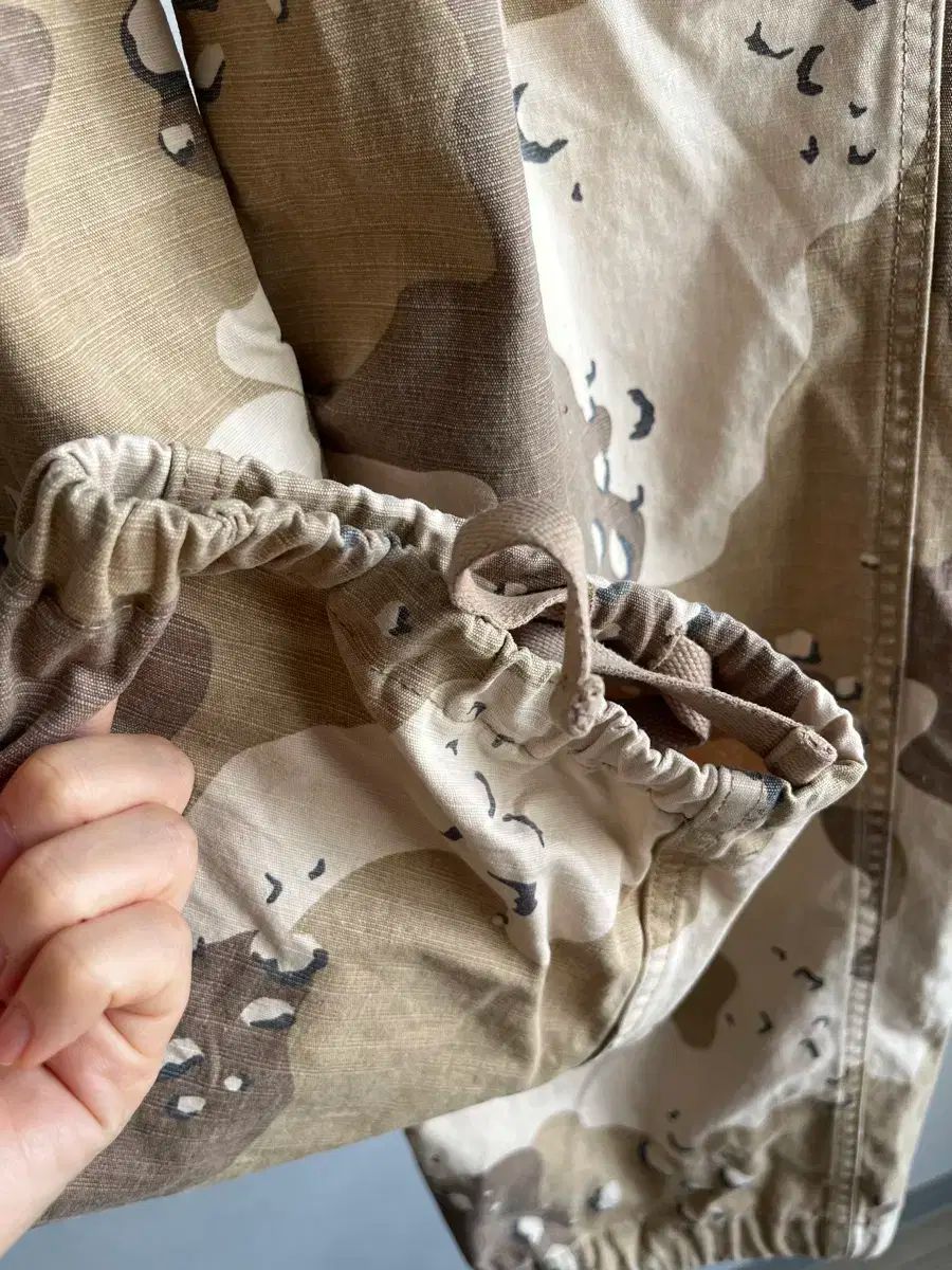 カーゴ デザートカモ