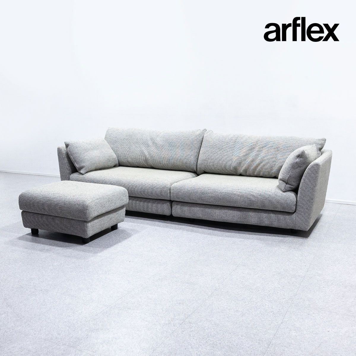 中古品】arflex アルフレックス A SOFA 10 エー ソファ 4.5人掛け ソファ オットマン付 ファブリック ライトグレー R&D  定価102万 - メルカリ