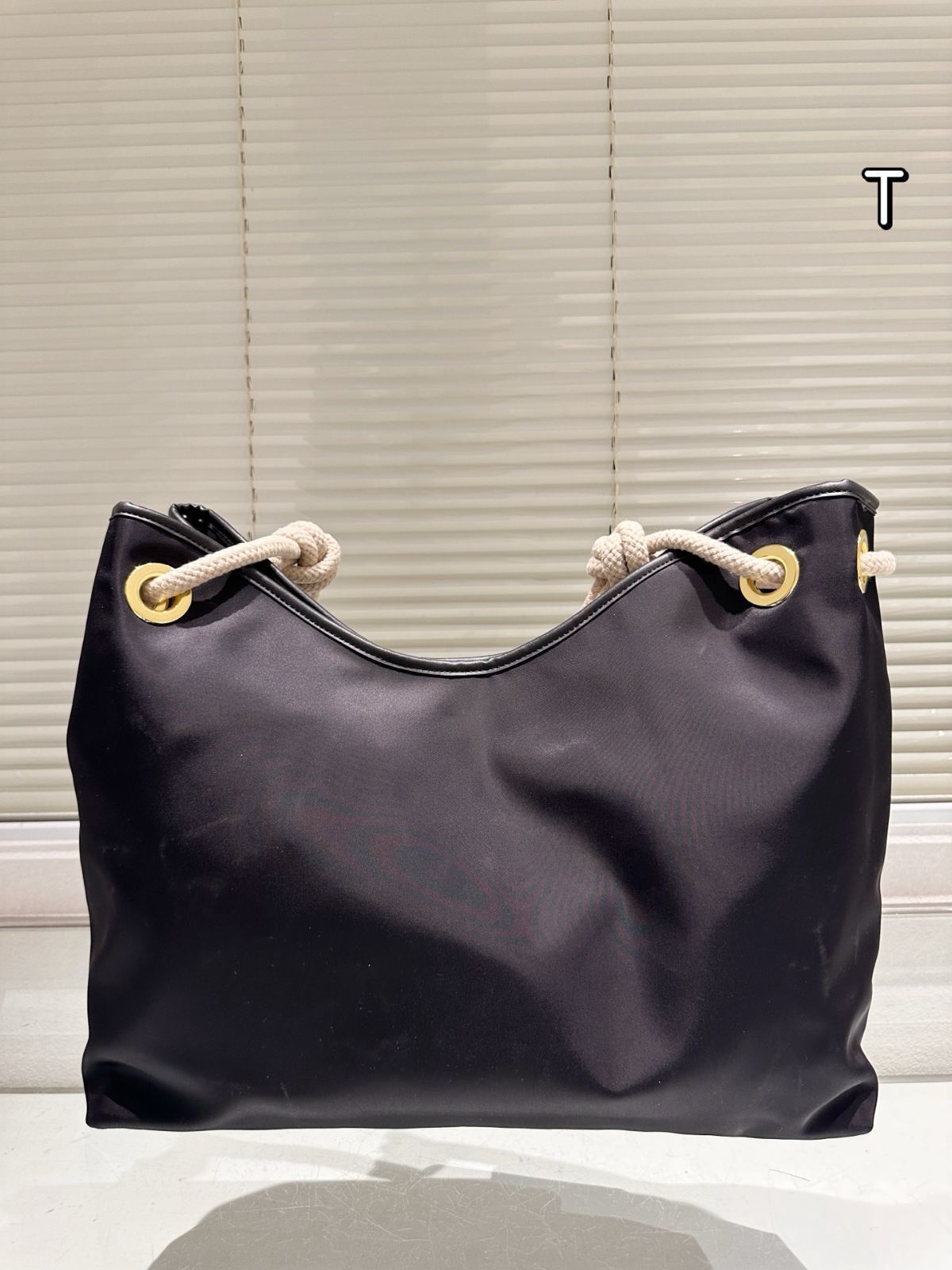 今日 Prada Mariner Re-Nylon Tote Bag | プラダ マリナー リナイロン トートバッグ | 送料無料 在庫 価格