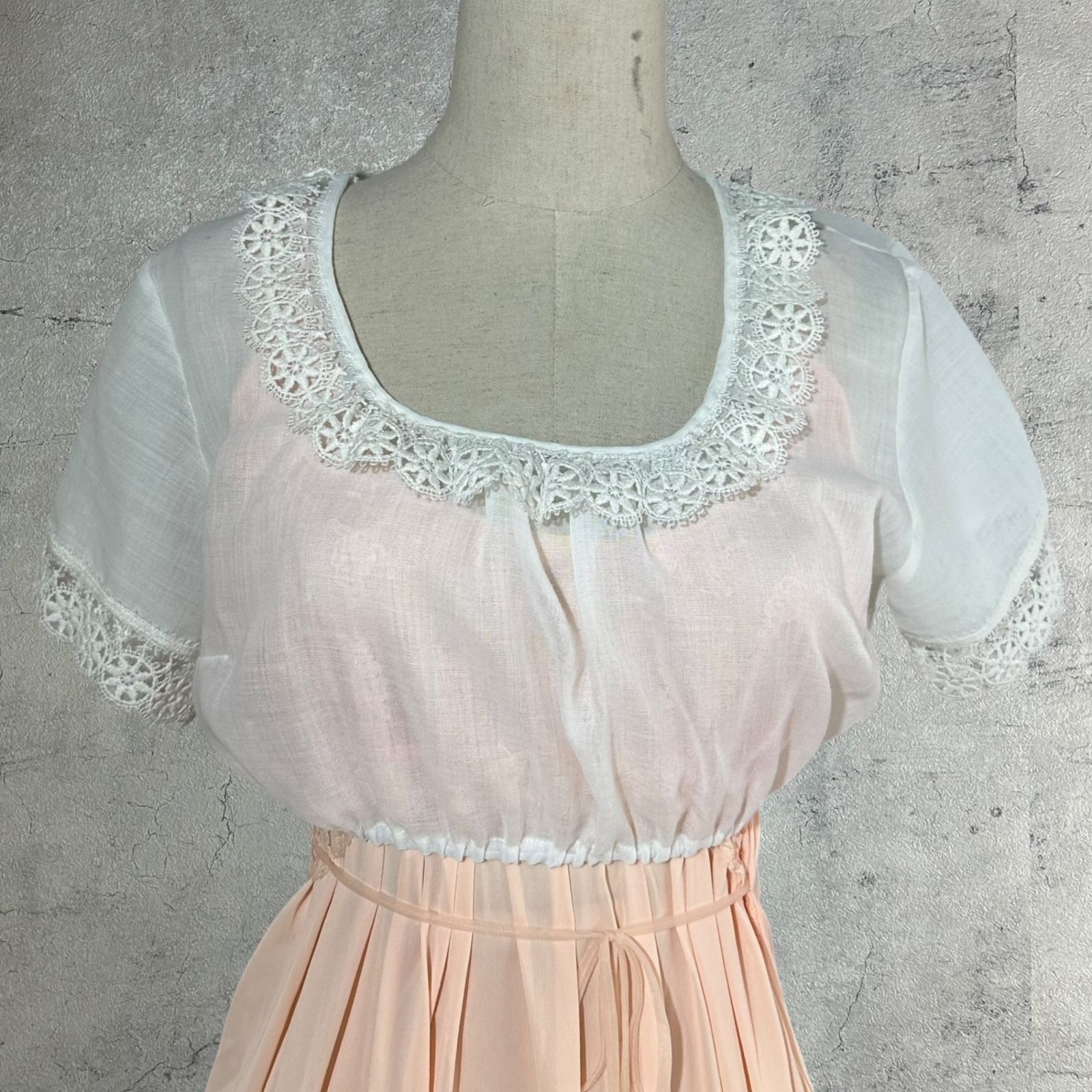 Euro vintage(ヨーロッパヴィンテージ) lace tirol shortblouse レースのチロルショートブラウス /ウエストゴム/レースに一部破れ有 S~M程度 ホワイト Euro vintage(ヨーロッパヴィンテージ) lace tirol shortblouse