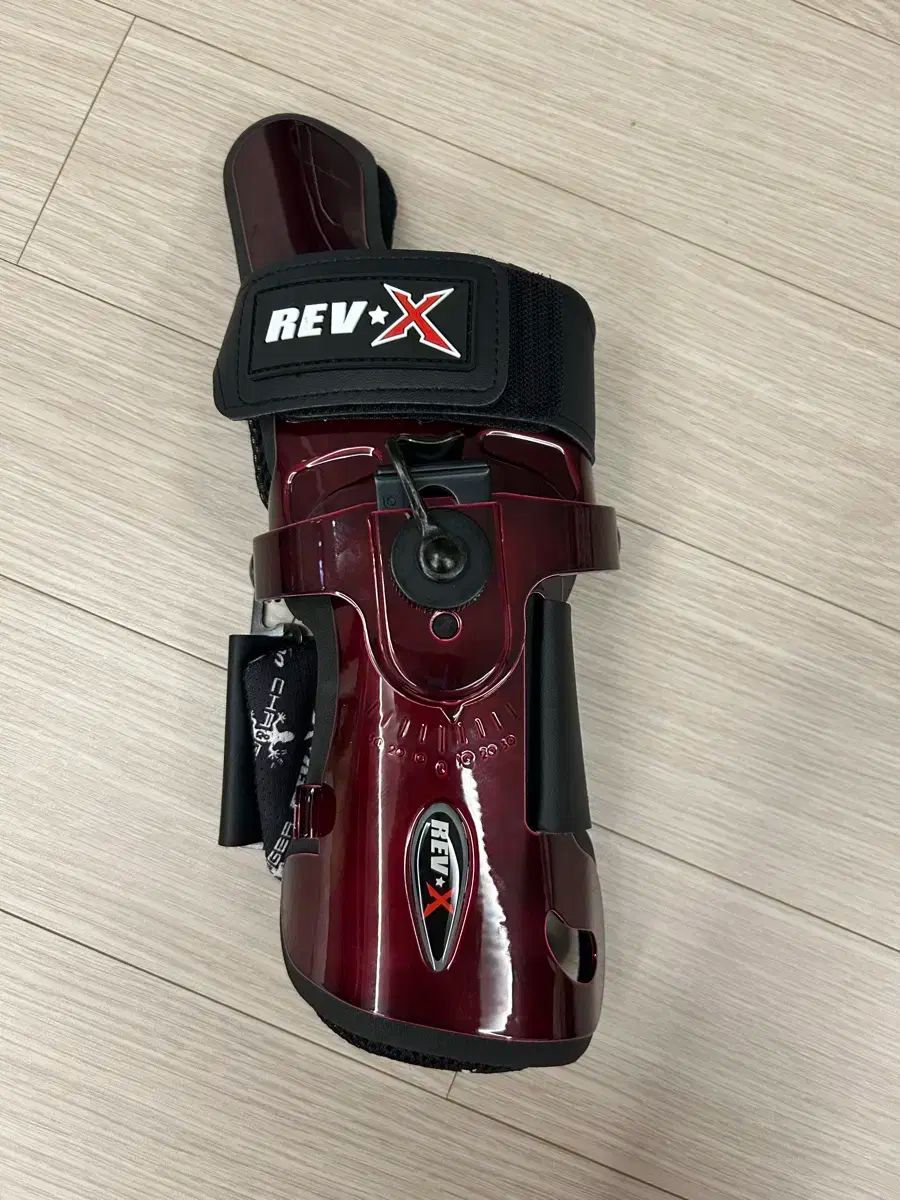新品 オンライン REVX COBRA(コブラ) サポーター （ S ） 中古 