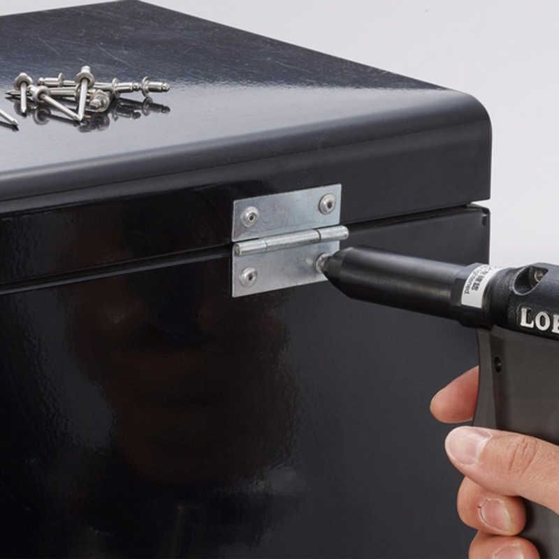 ブラインドリベット