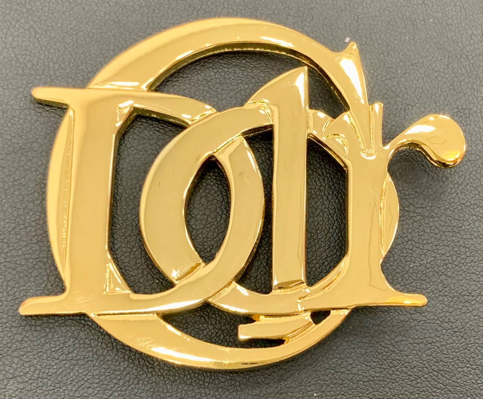 Christian Dior ブローチ ゴールド ロゴ ヴィンテージ