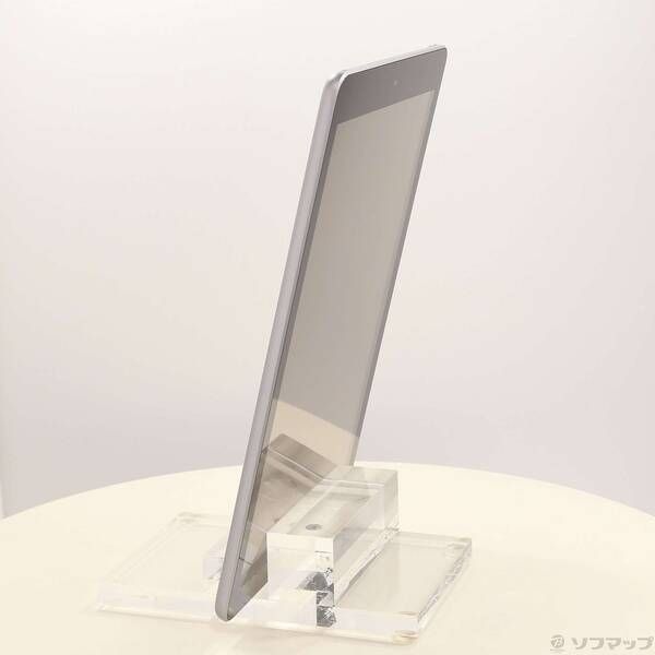 iPad6 (第六世代) 32GB スペースグレイ○白ロム ソフトバンク 中古品