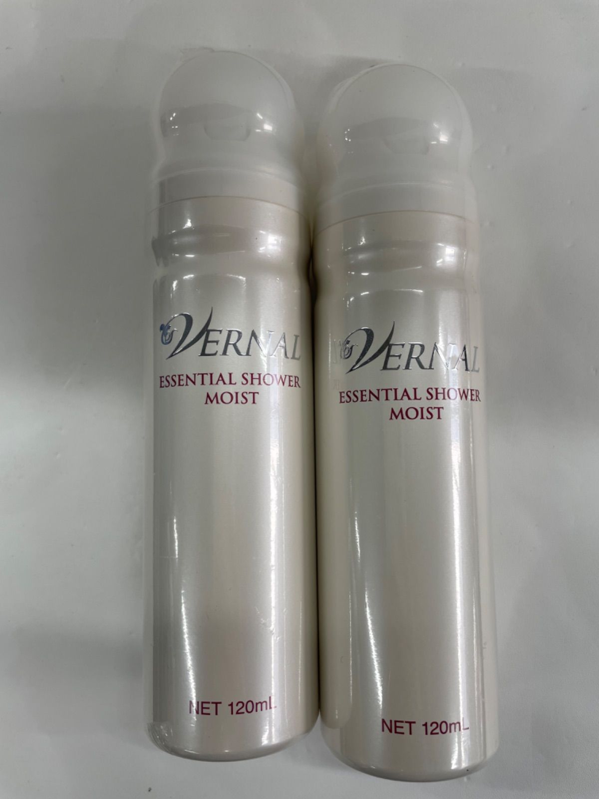 ヴァーナル エッセンシャルシャワーモイスト 120ml✕4本 8月購入