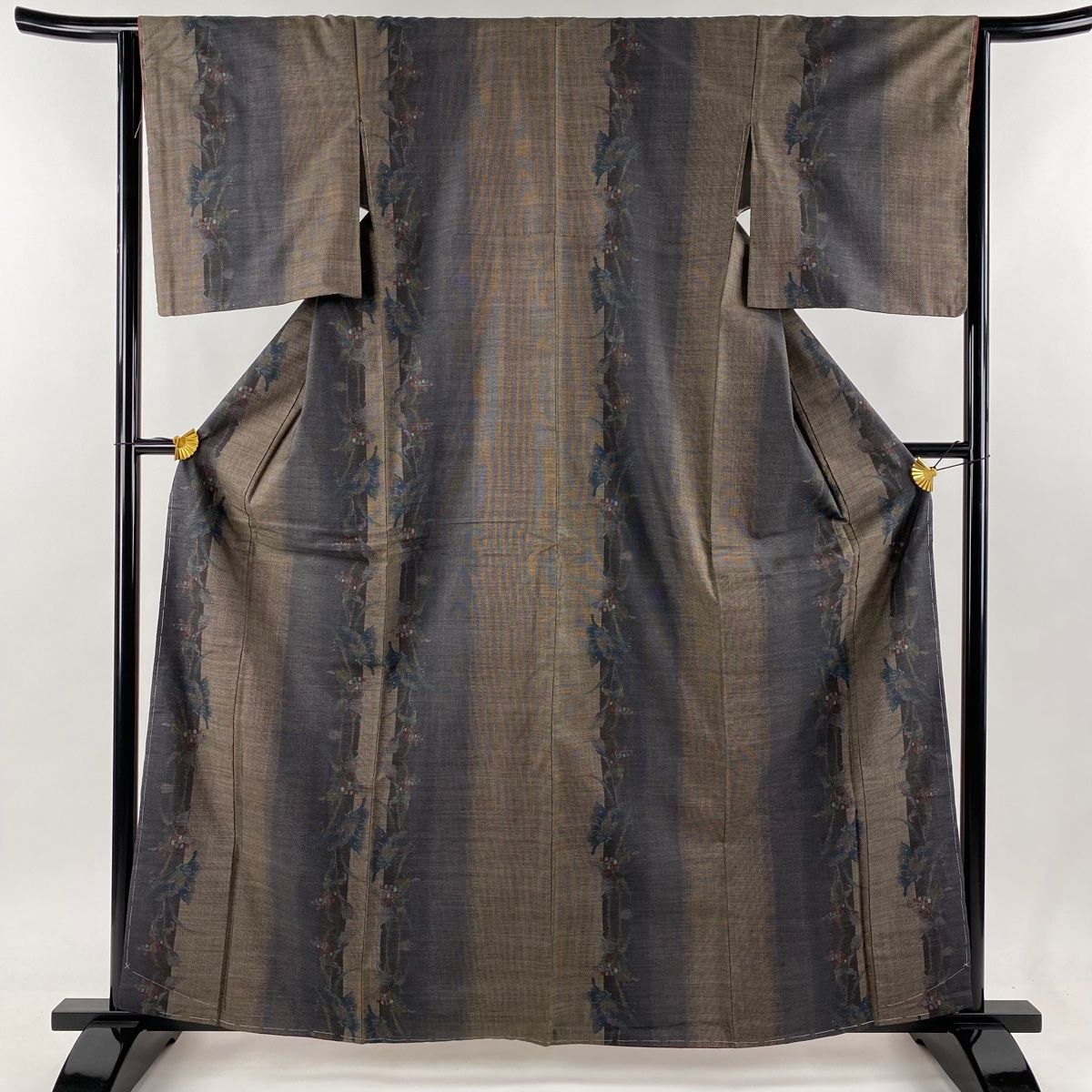 大島紬 身丈162cm 裄丈62.5cm S 袷 純泥染 証紙 葉と実 蝶 茶色 正絹  