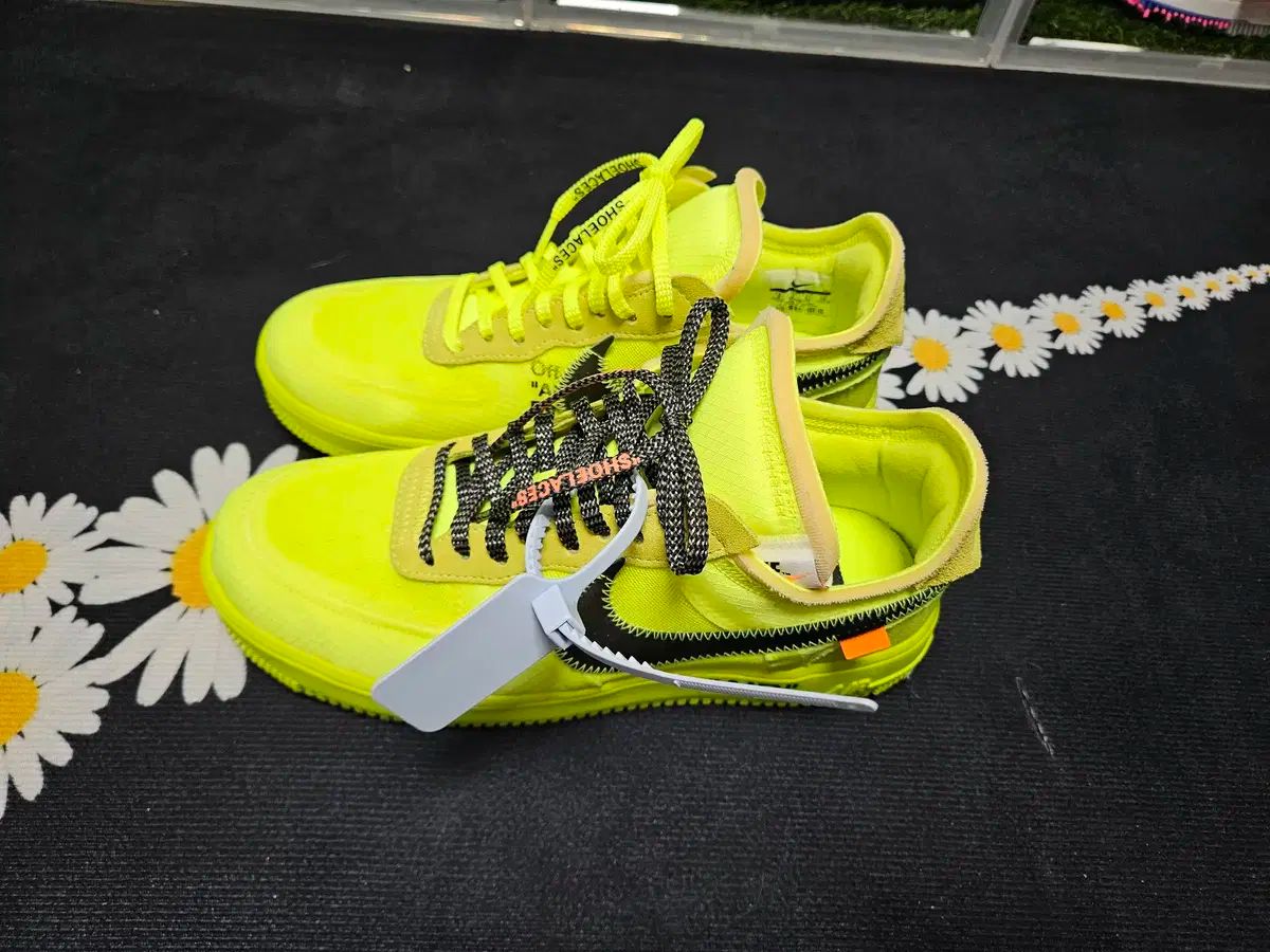 NIKE ナイキ X オフホワイト エアフォース 1 V2 ボルト 260mm
