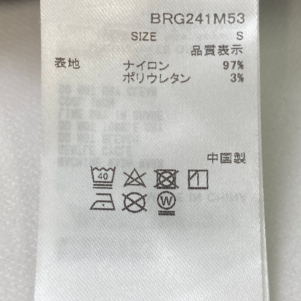 240101413056 ゴルフウェア