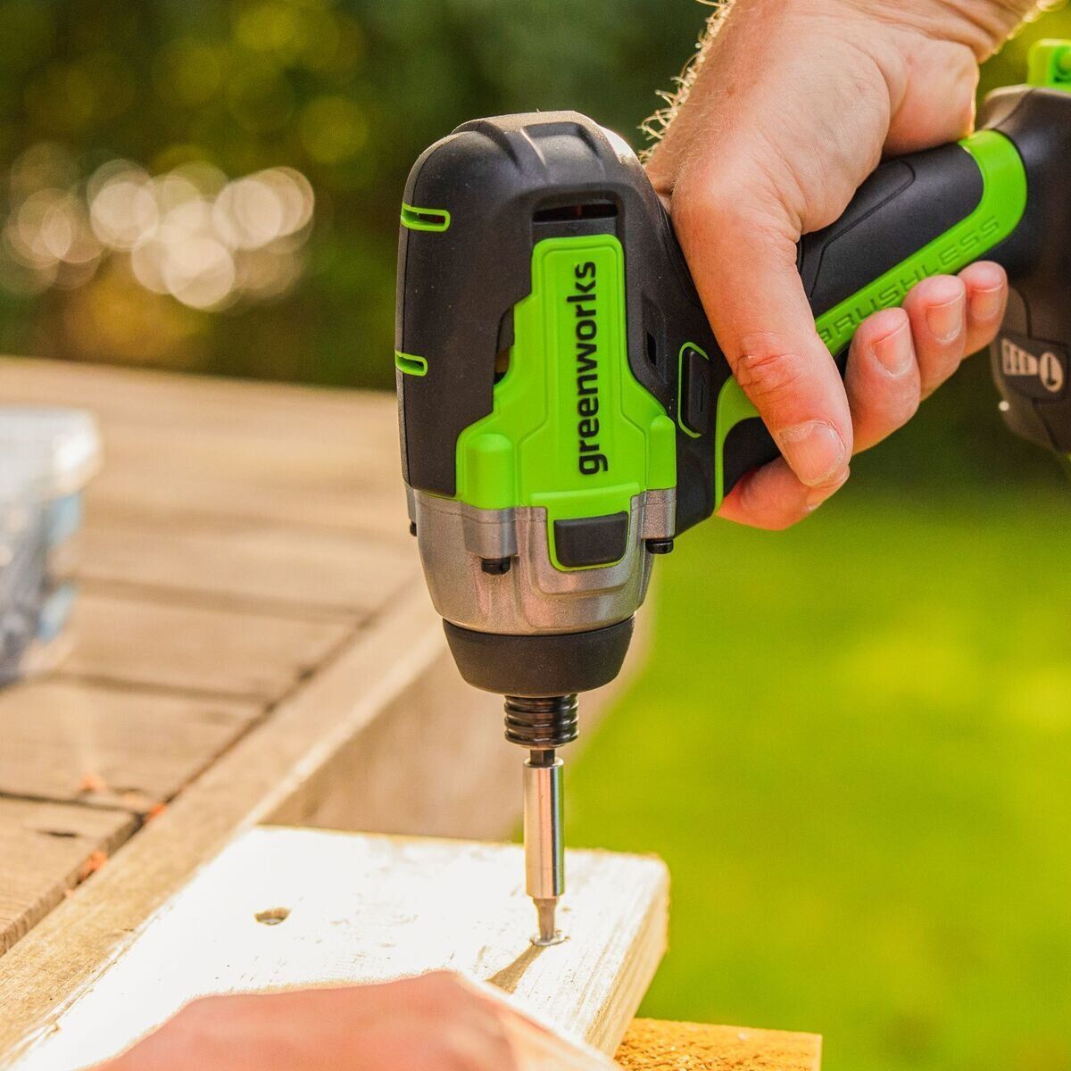 Greenworks 24V 298N-m 2 640 in-Lbs ブラシレスモーター搭載 インパクトドライバー バッテリー別売り