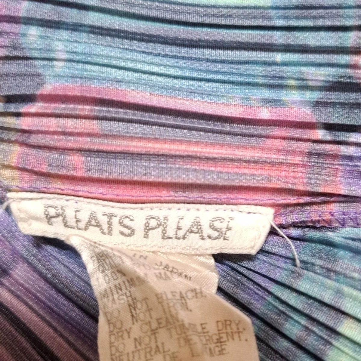 PLEATS PLEASE パープル ハイネック Tシャツ 美品 PLEATS PLEASE ISSEY MIYAKE ハイネック パープル - メルカリ