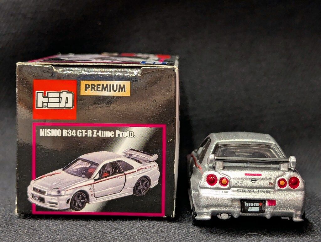 トミカプレミアムNISMO R34 GT-R Z-tune 東京オートサロン 61M2na8aAzL._AC_SY200_QL15_.jpg