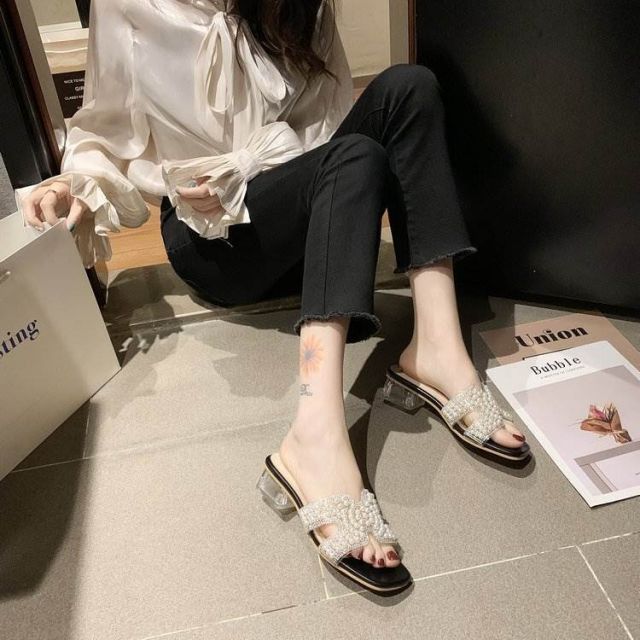 パール つっかけ サンダル ミュール レディースシューズ レディースサンダル ヒールサンダル ヒール 太ヒール パール ビジュー かわいい 大人可愛い きれいめ カジュアル 大人 上品 おしゃれ お洒落 エレガント ラブリー キュート 大人っぽい 女っぽ セクシー 存在感 こなれ感 種類19：ブラック/37 パール つっかけ サンダル ミュール レディース