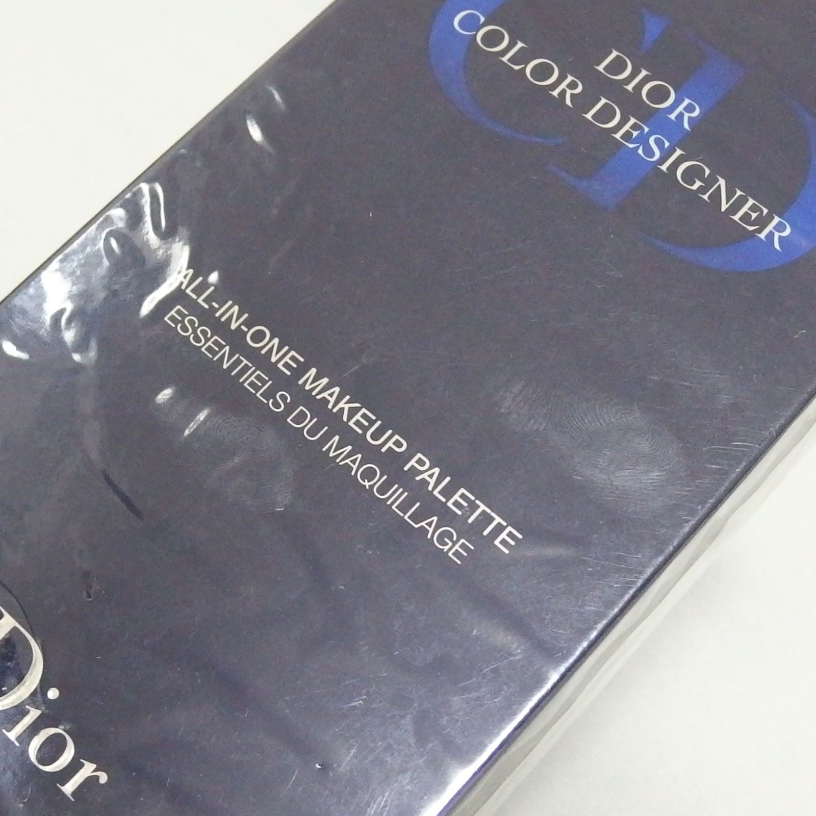 DIOR