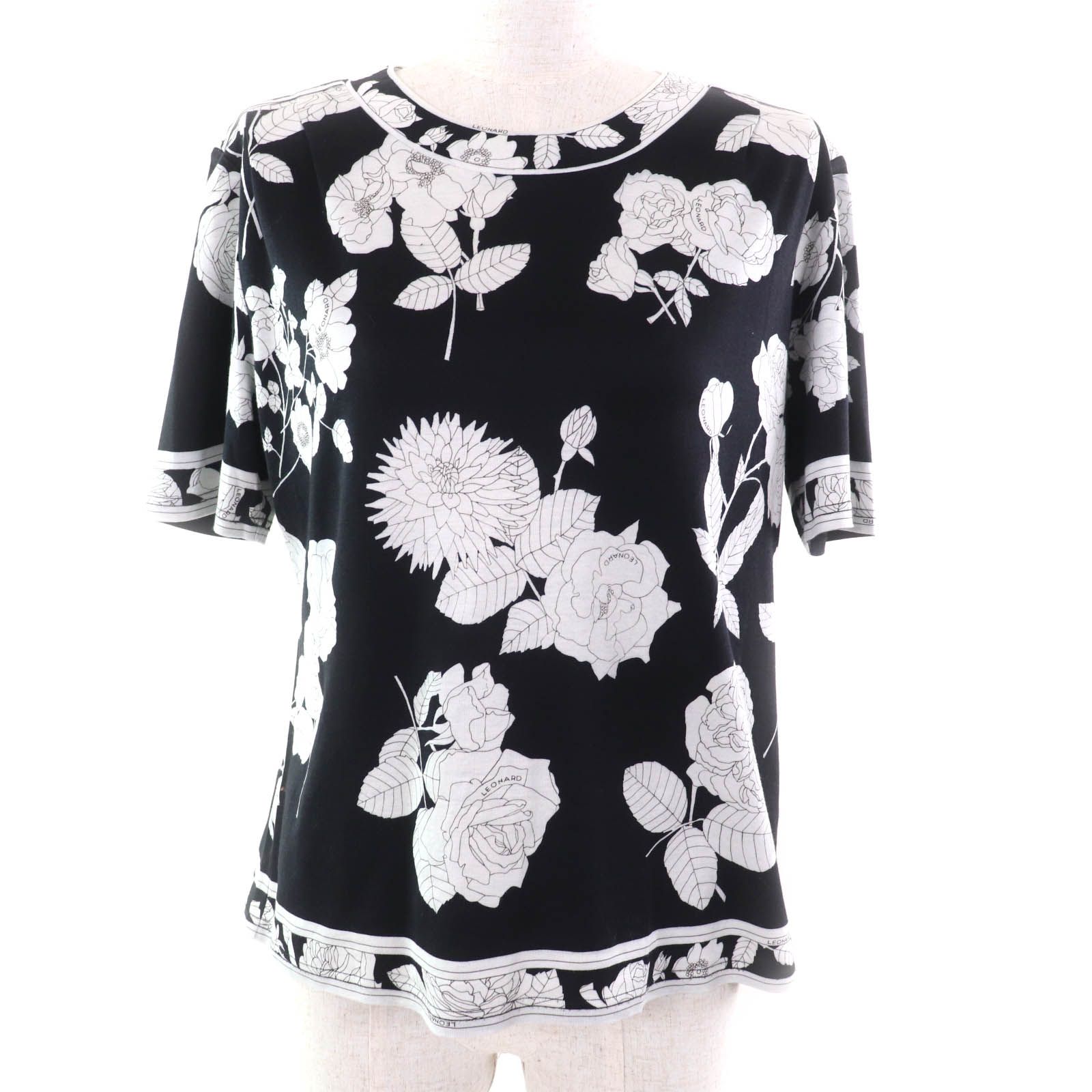 レオナール　Leonard 花柄 半袖Tシャツ　 黒/白 LEONARD（Tシャツ(半袖/袖なし)）のフリマアイテム一覧