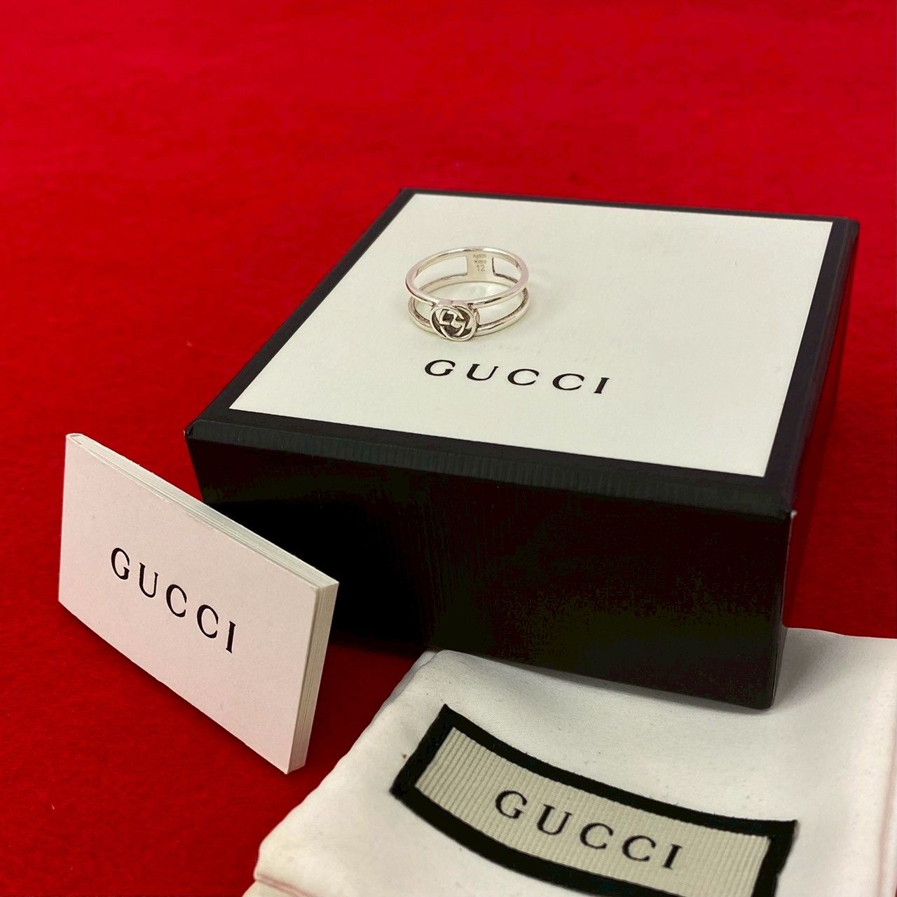 GUCCIシルバー925リング。美品。箱、巾着あり。最終価格。 GUCCI 極 美品 箱 袋付き グッチ インターロッキングG モチーフ