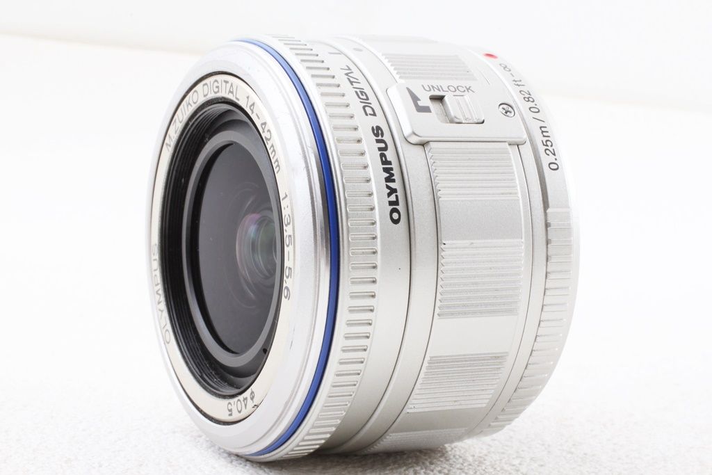 ☆美品☆ Nikon ニコン AF-S 18-200mm F3.5-5.6 VR ニコン Nikon D300 + AF-S DX NIKKOR 18-105mm F3.5-5.6G ED VR