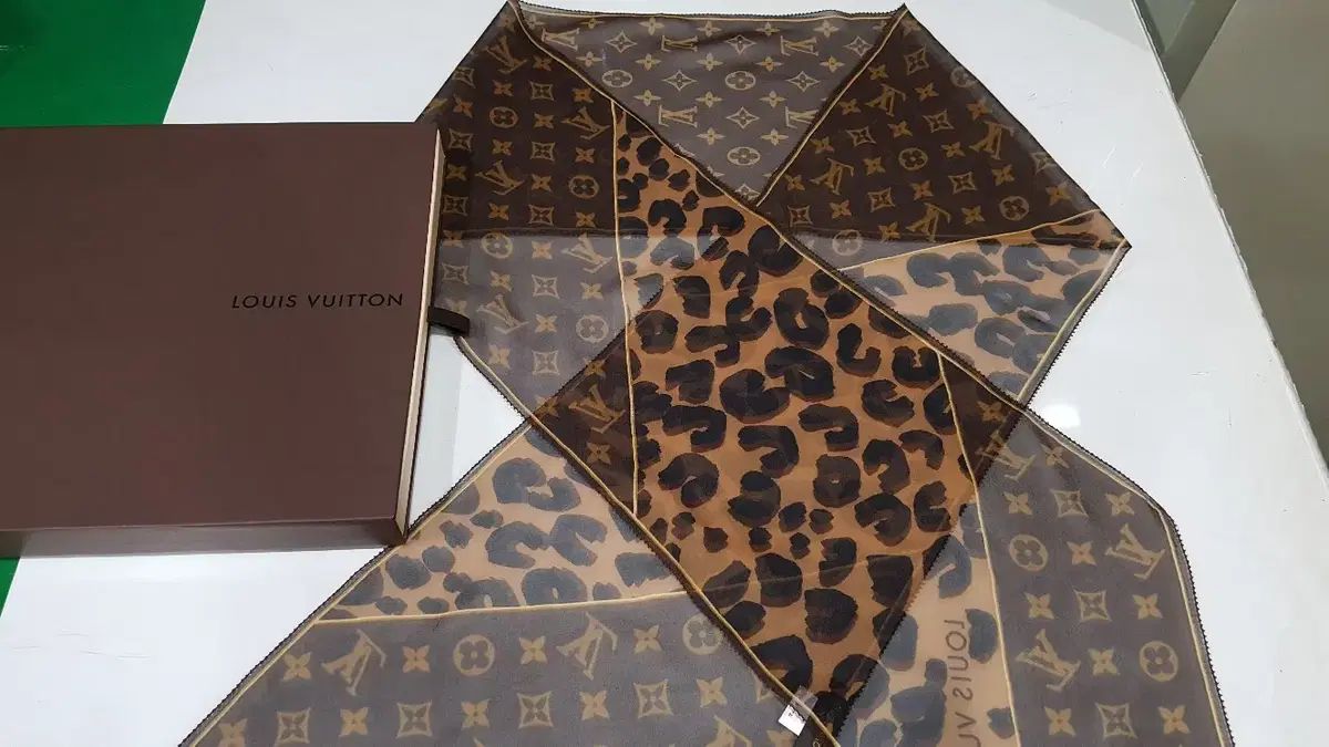 BURBERRY レディース 8041617 TB バケットハットL size