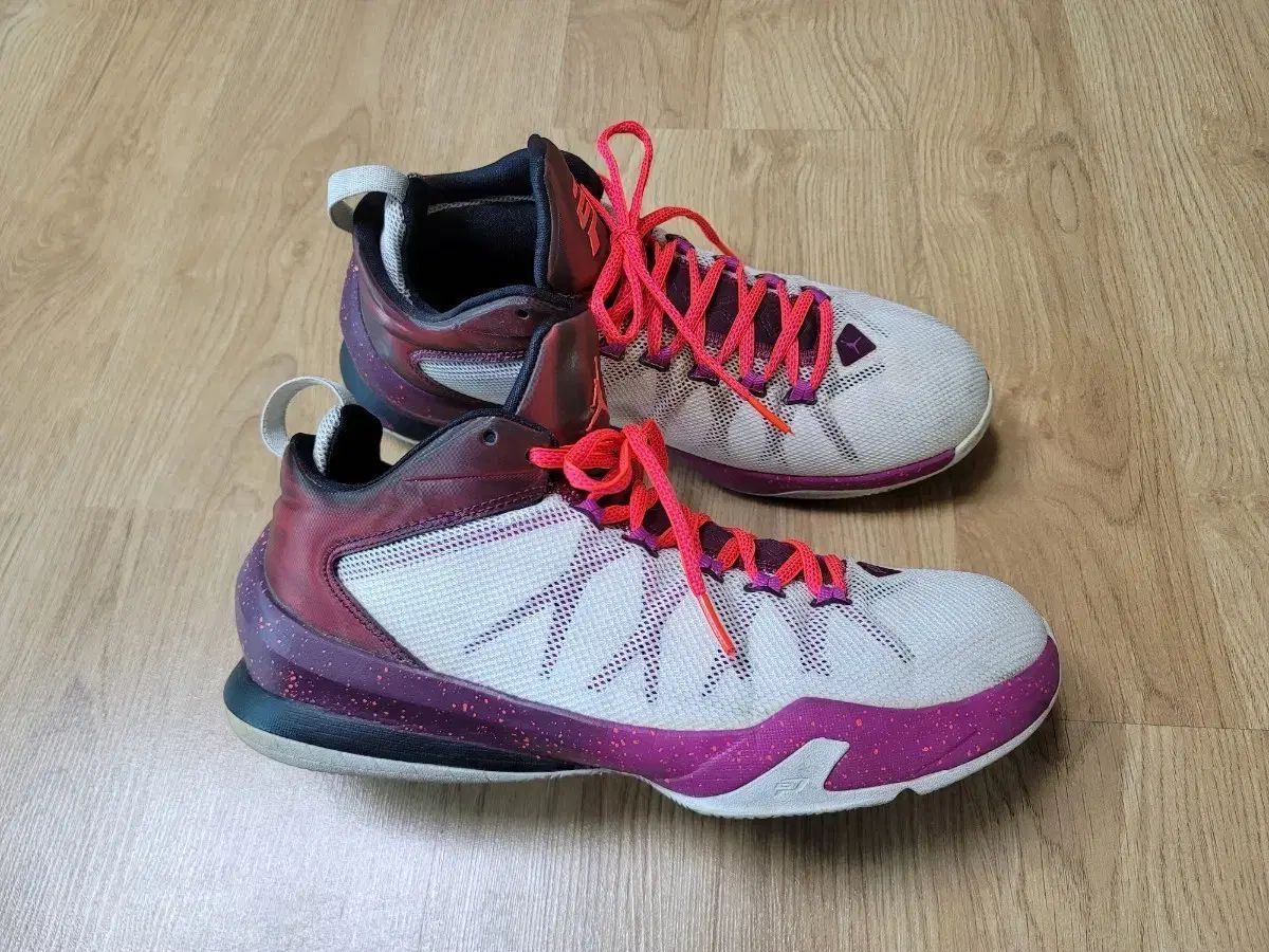 専用2個 ジョーダン バスケシューズ 275mm