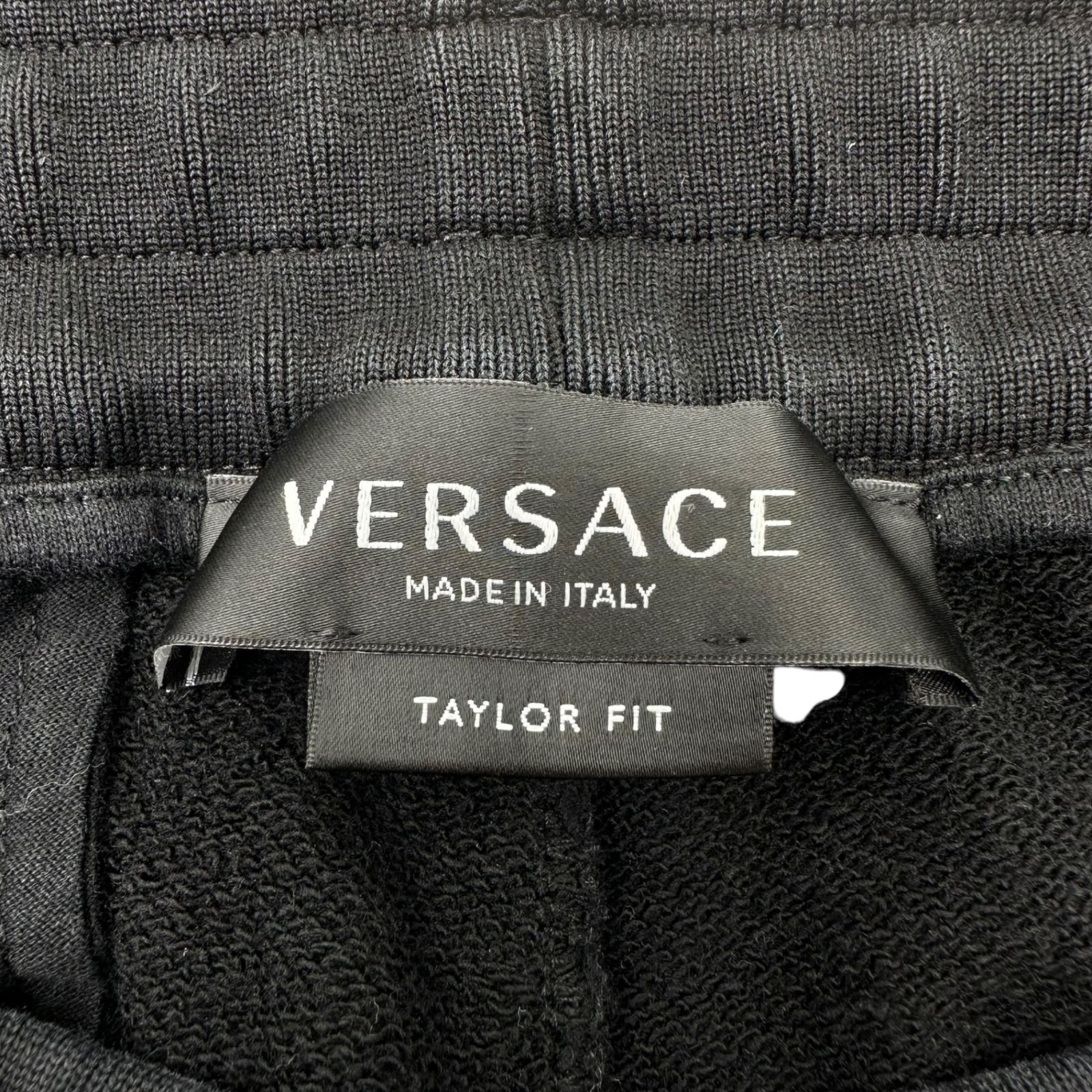 VERSACE(ヴェルサーチヴェルサーチェ) Medusa Logo Print