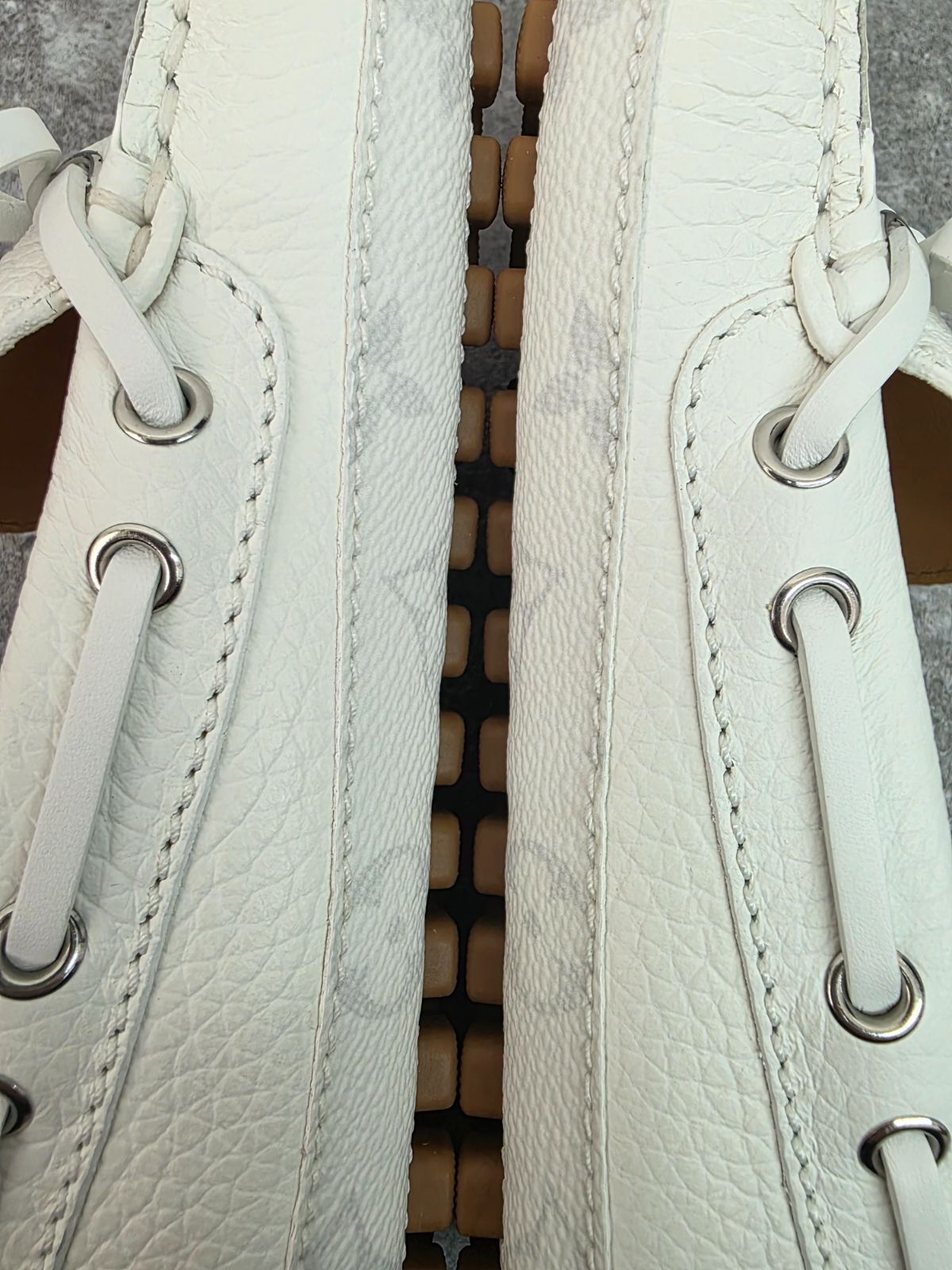 【美品✨】ルイヴィトン エクリプス アリゾナライン ローファー モカシン 8 楽天市場】【未使用品】【靴】LOUIS VUITTON ルイ ヴィトン