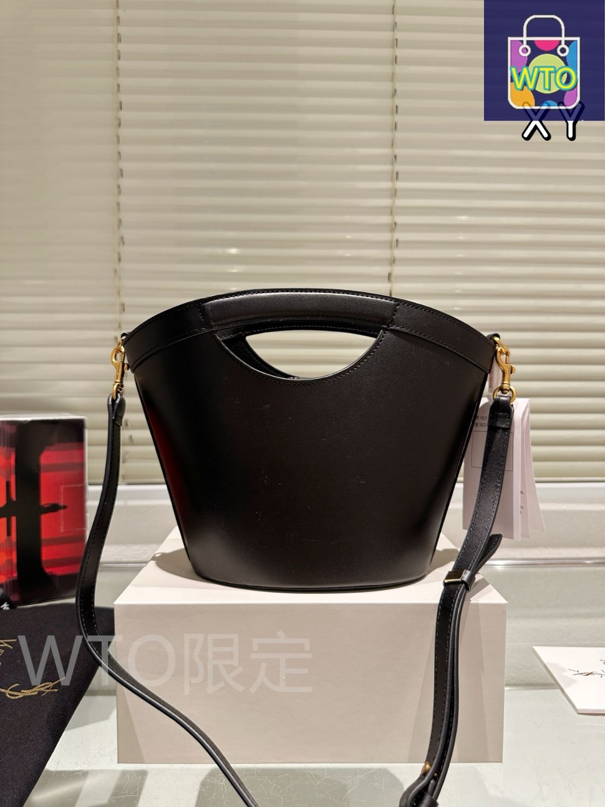 サンローラン、発送用、専用出品 今日特価】YSL サンローラン カサンドル トートバッグ 扇形外観
