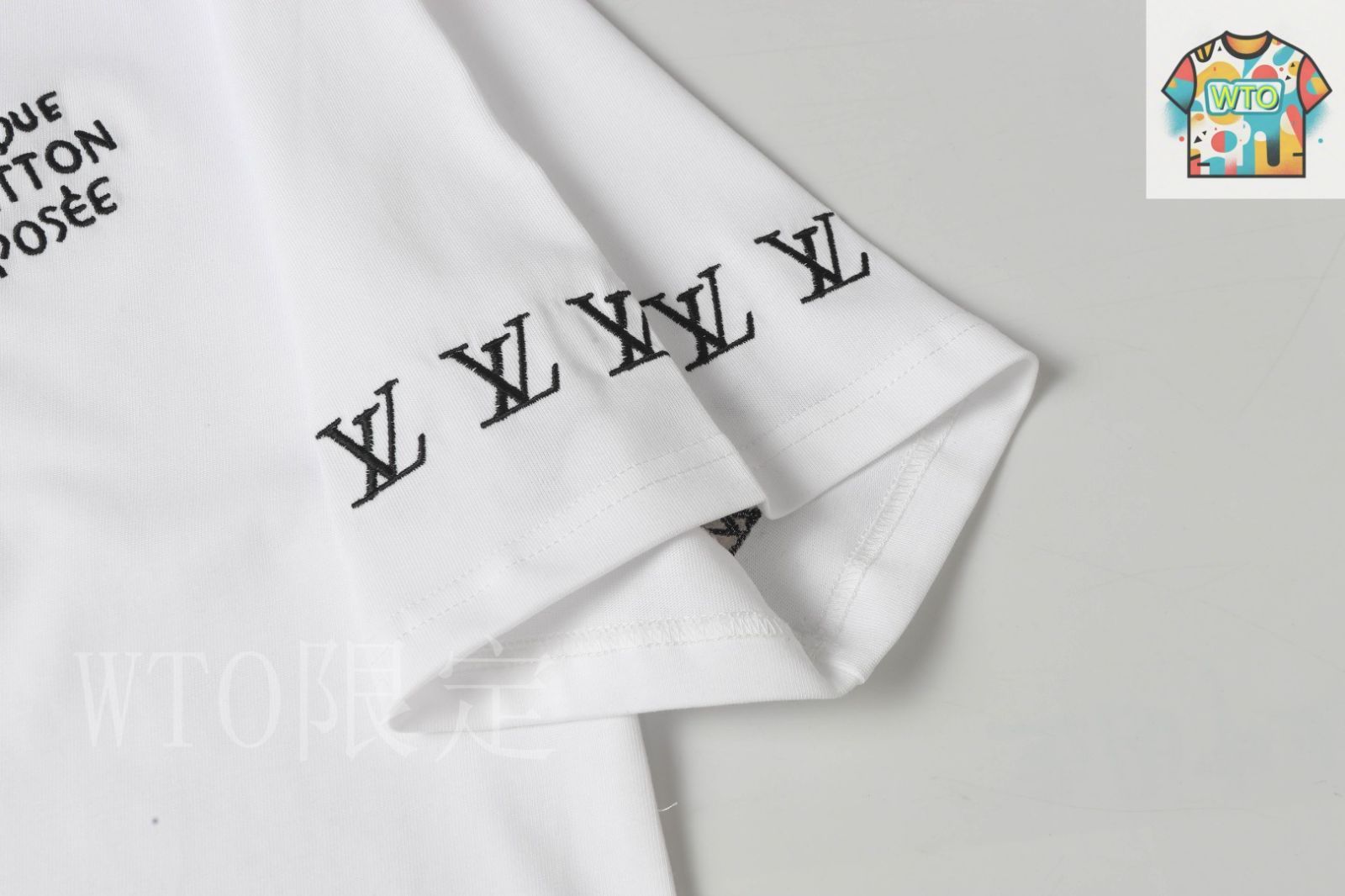 【チェーンがポイント☆】Louis Vuitton Tシャツドレス 今日特価】Louis Vuitton 25ss チェーンアルファベット刺繍 T