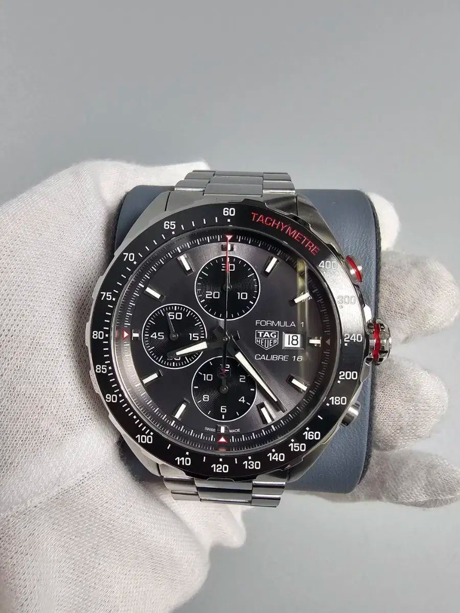 タグ ホイヤー フォーミュラ1 クロノグラフ キャリバー16 オート 時計 caz 2012