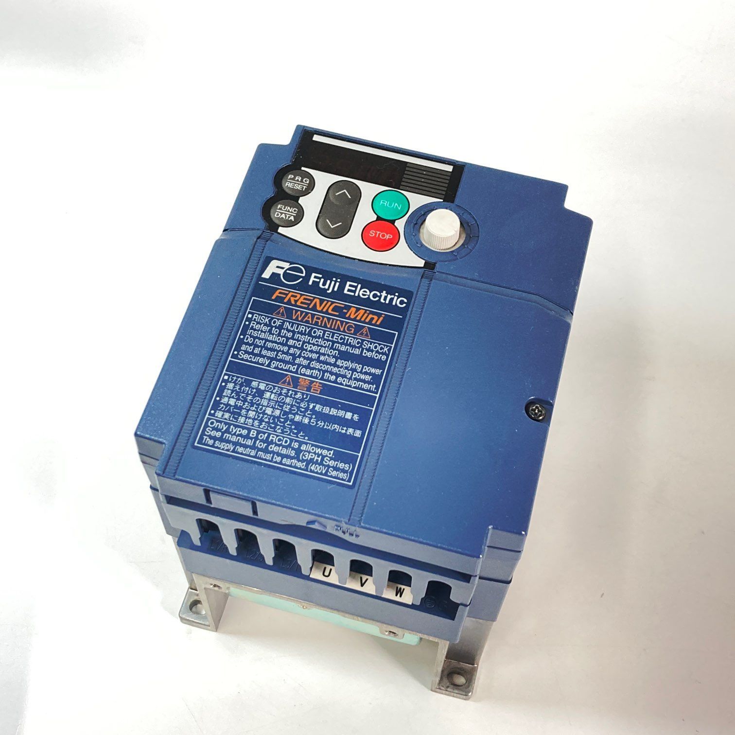 富士電機インバータFRN1.5C2S-2J