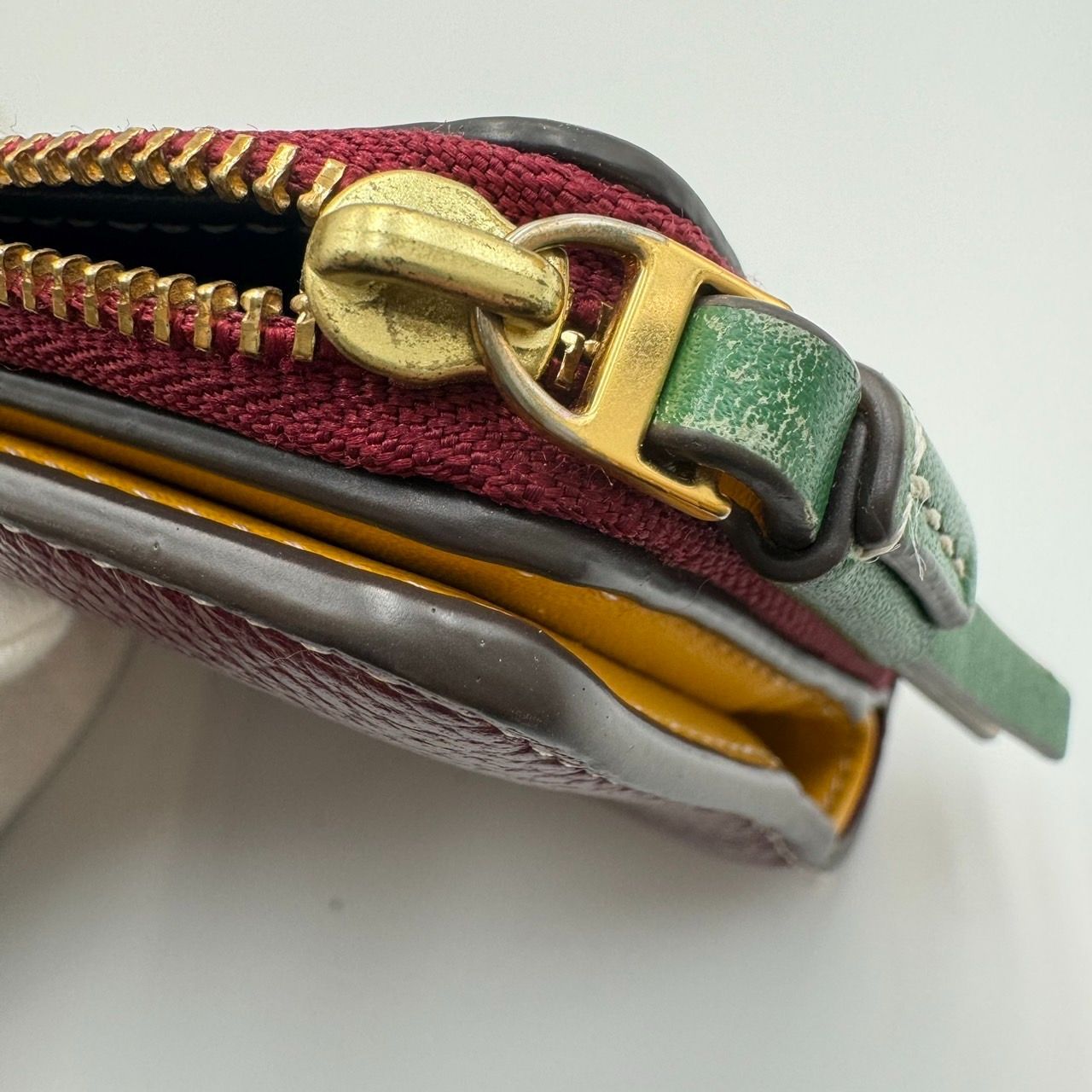 ◆ Tory Burch トリーバーチ 二つ折り 財布 マルチカラー um KBB1