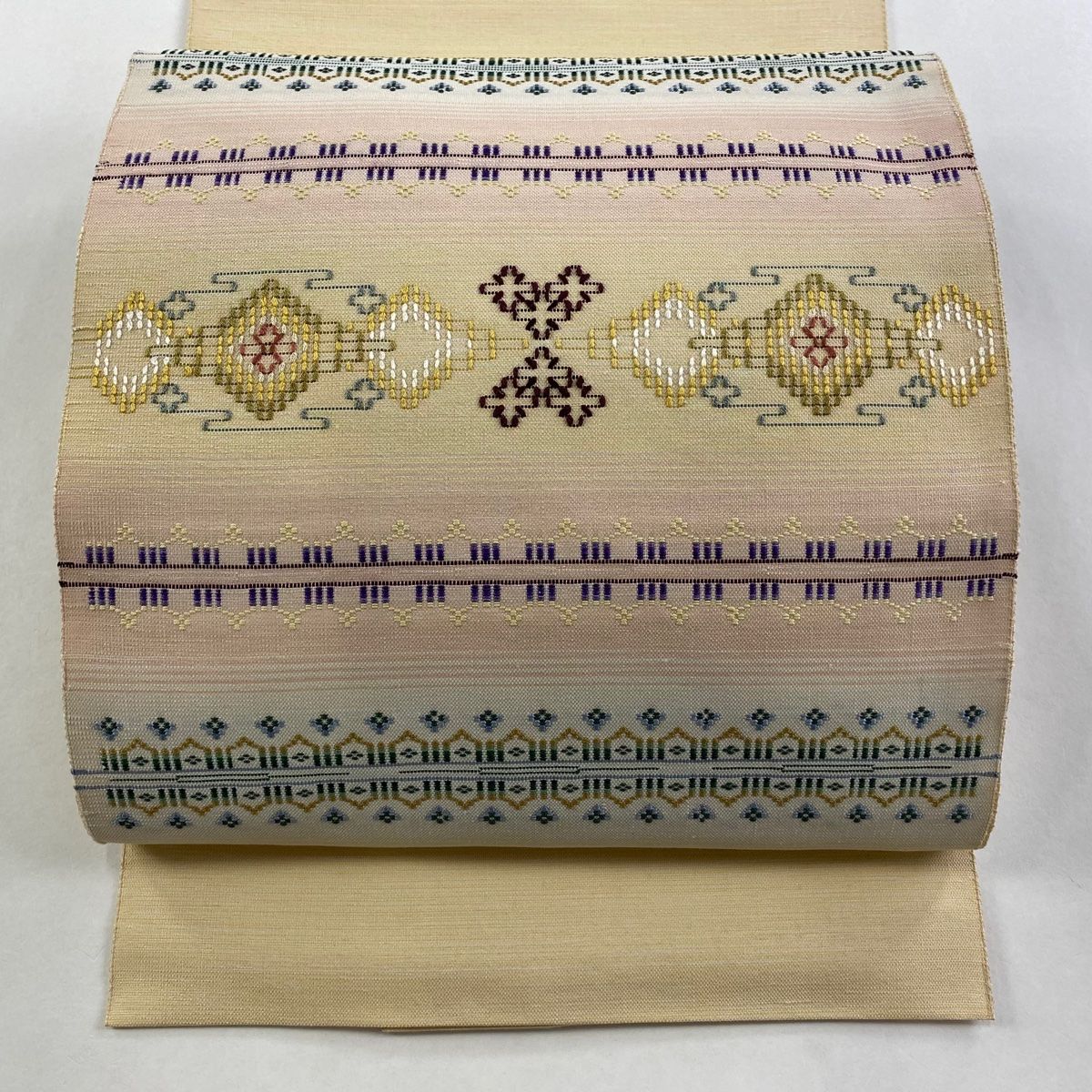 名古屋帯 八寸名古屋帯 松葉仕立て 幾何学模様 刺繍 ベージュ 正絹