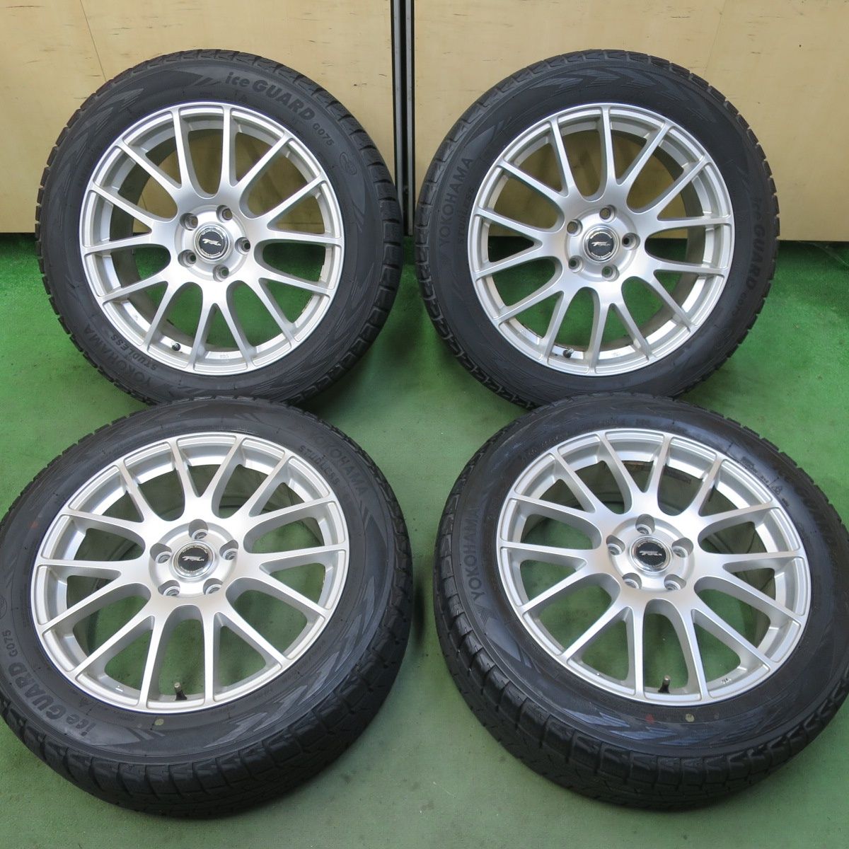 バリ溝 22年 キレイ 9分 スタッドレス 225 55R18 ヨコハマ アイスガード G075 TOPRUN トップラン 18インチ PCD114.3 5H 5092501TTス